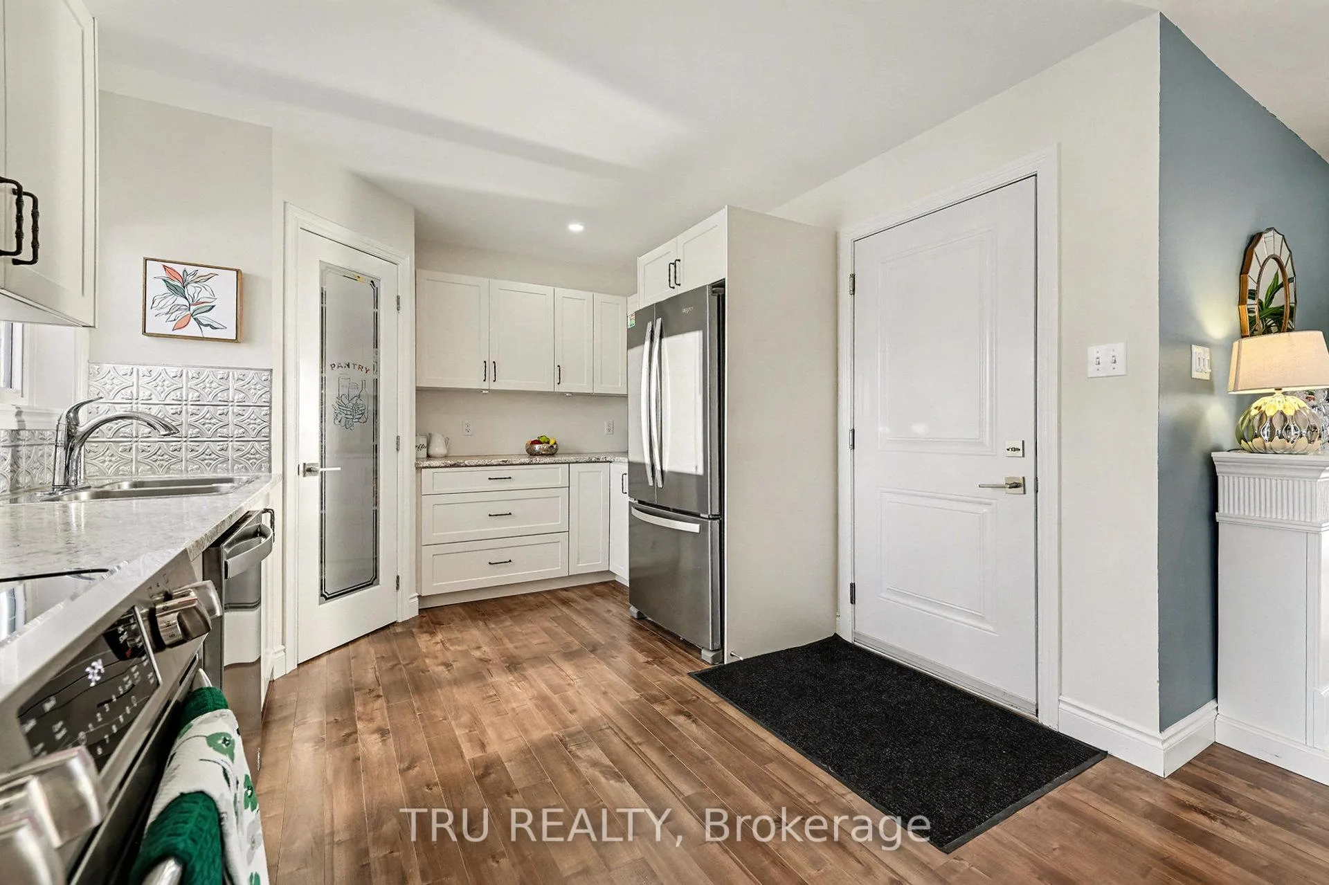 Photo 10 of 24 Otteridge Avenue, Renfrew — HOMEH