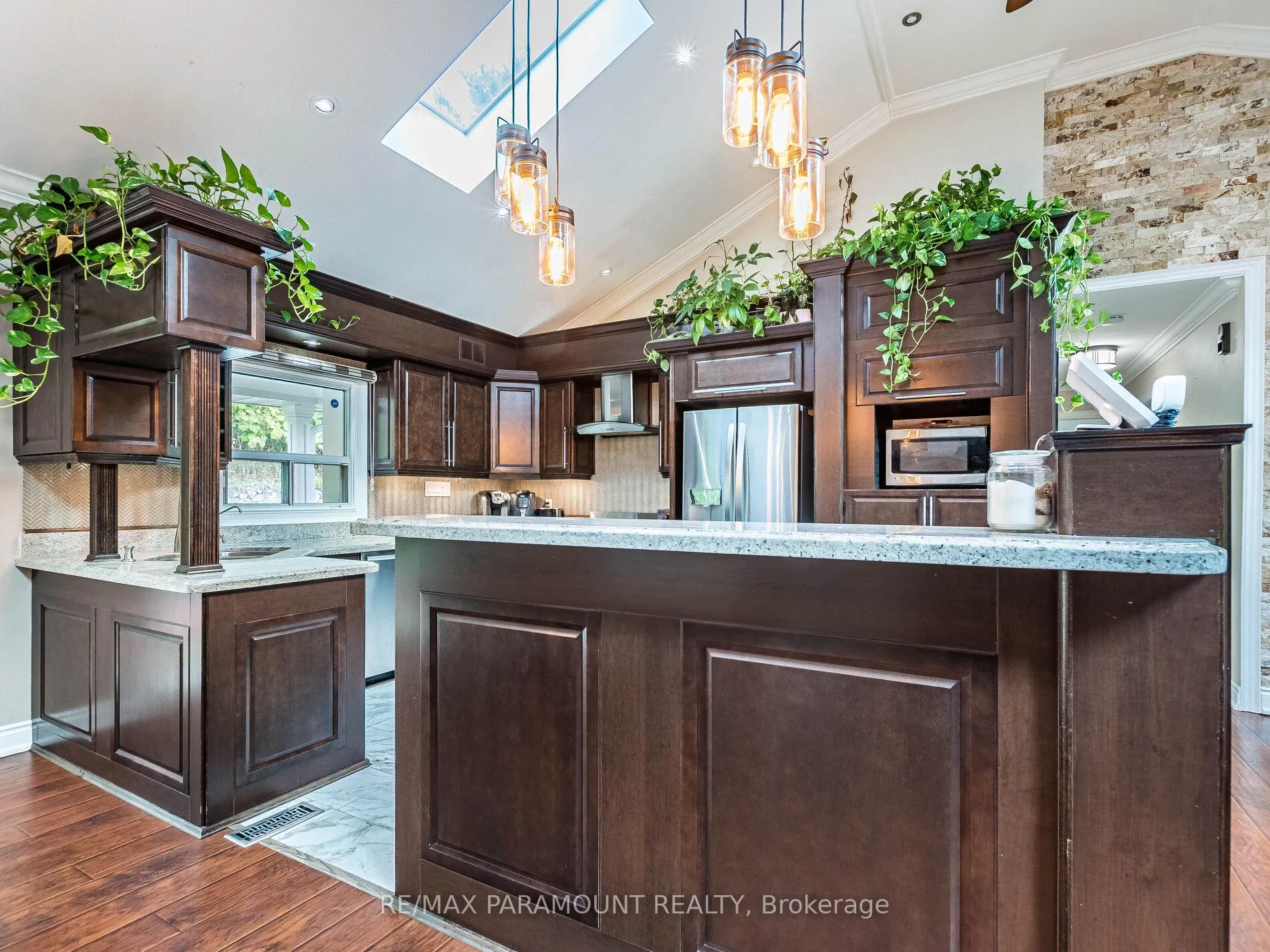 Photo 14 of 14 King Street, Caledon, Rural Caledon — HOMEH