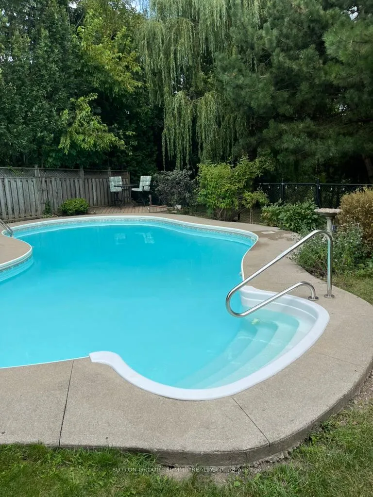 Photo 2 of 95 Ryans Way, Hamilton, Waterdown — HOMEH
