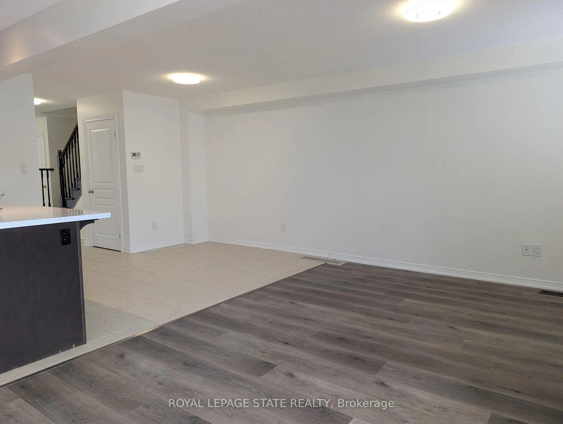 Photo 5 of 175 Penny Lane, Hamilton, Stoney Creek Mountain — HOMEH