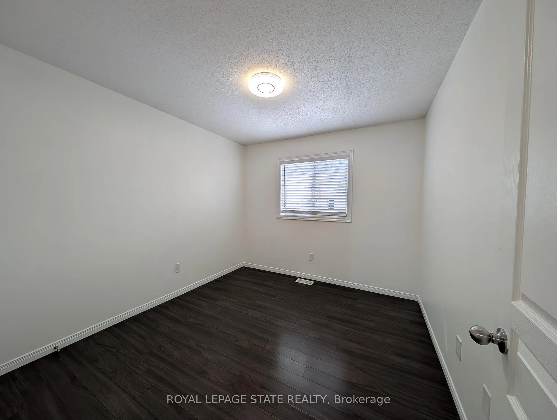 Photo 15 of 175 Penny Lane, Hamilton, Stoney Creek Mountain — HOMEH