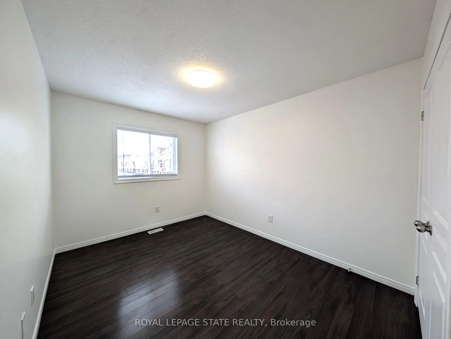 Photo 16 of 175 Penny Lane, Hamilton, Stoney Creek Mountain — HOMEH