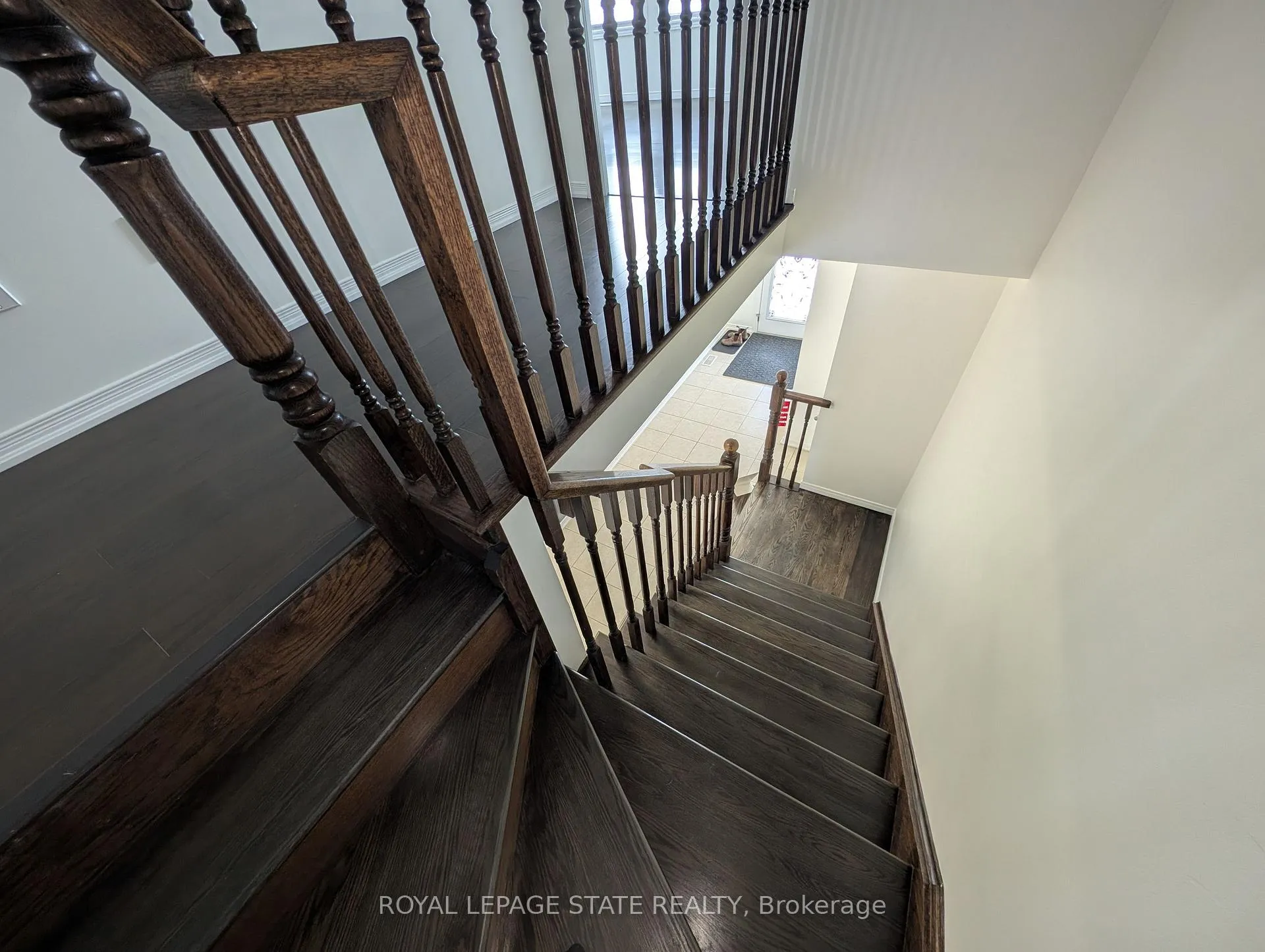 Photo 17 of 175 Penny Lane, Hamilton, Stoney Creek Mountain — HOMEH