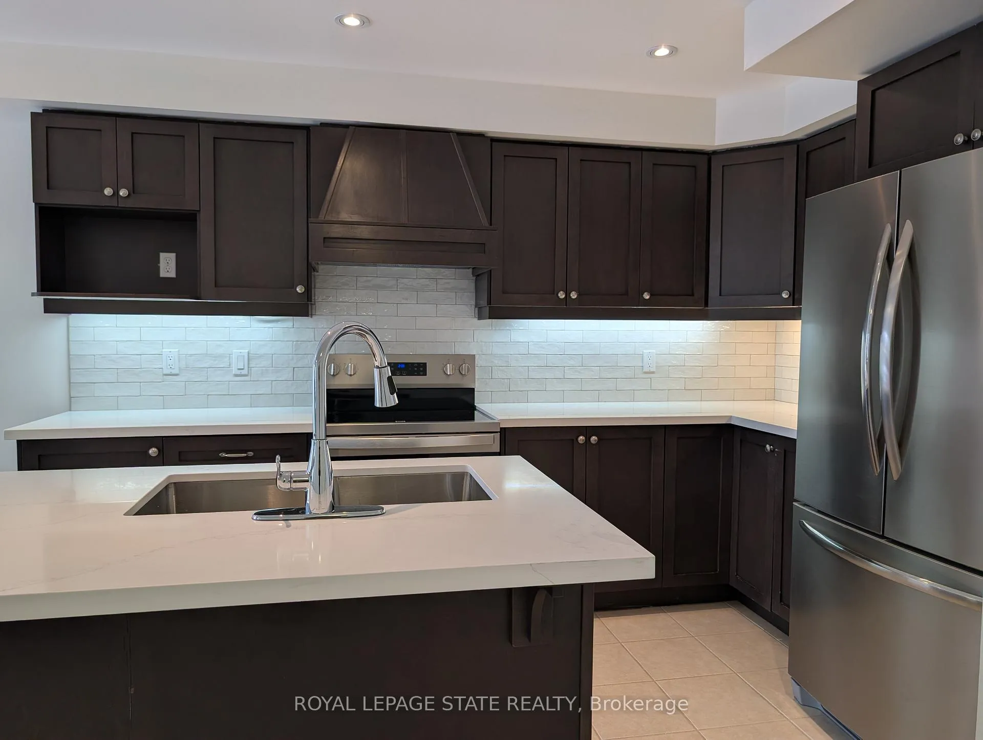 Photo 19 of 175 Penny Lane, Hamilton, Stoney Creek Mountain — HOMEH