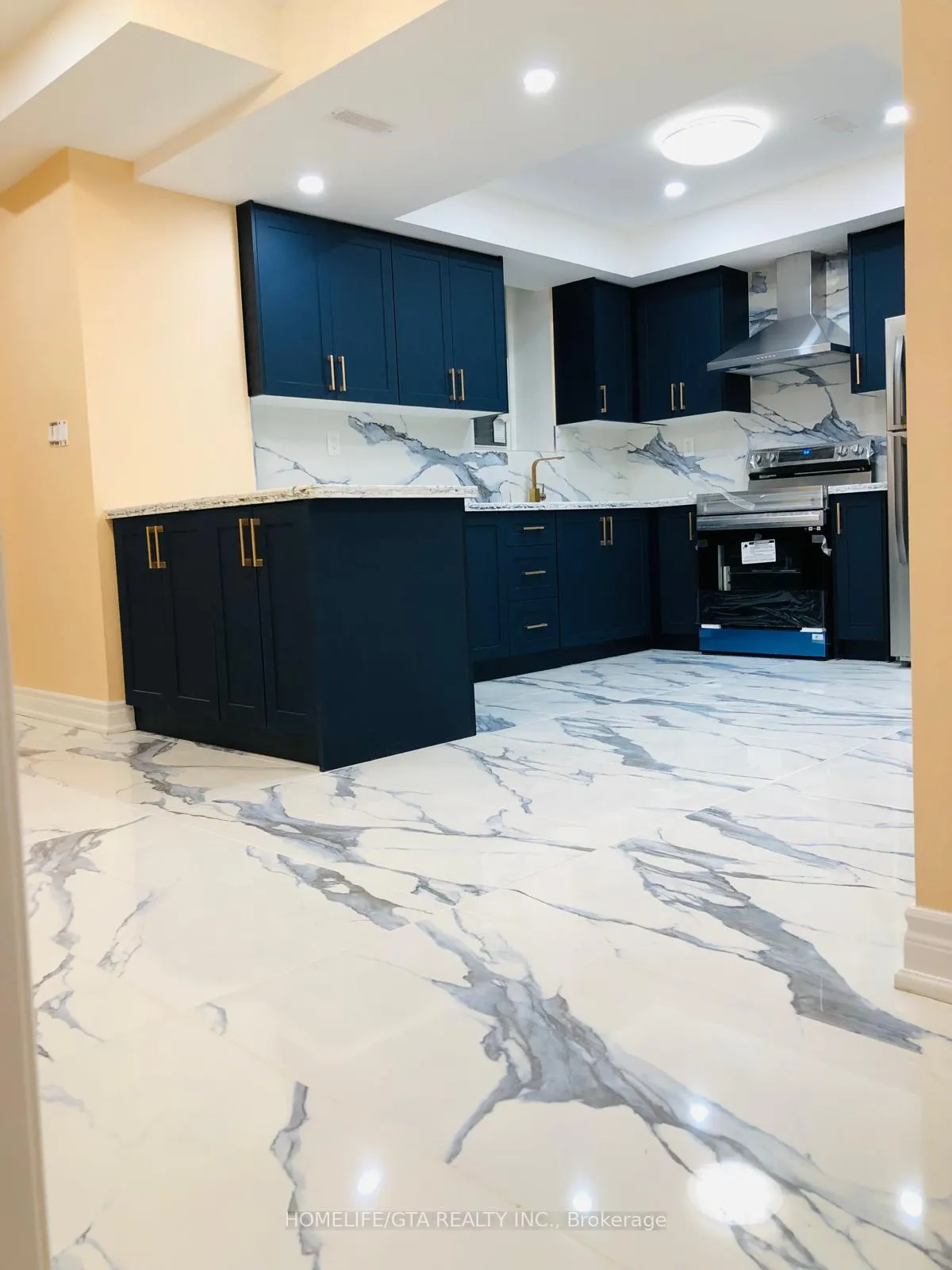 Photo 5 of Unit Basement, 90 Mountainside Crescent, Whitby, Rolling Acres — HOMEH