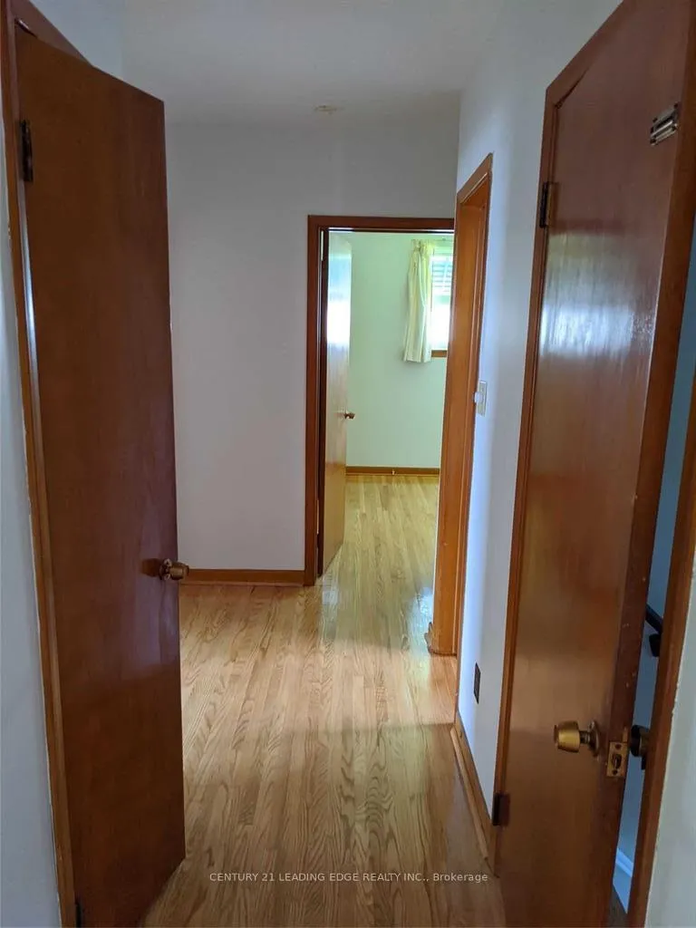 Photo 5 of Unit Upper, 147 Pandora Circle, Scarborough, Woburn — HOMEH