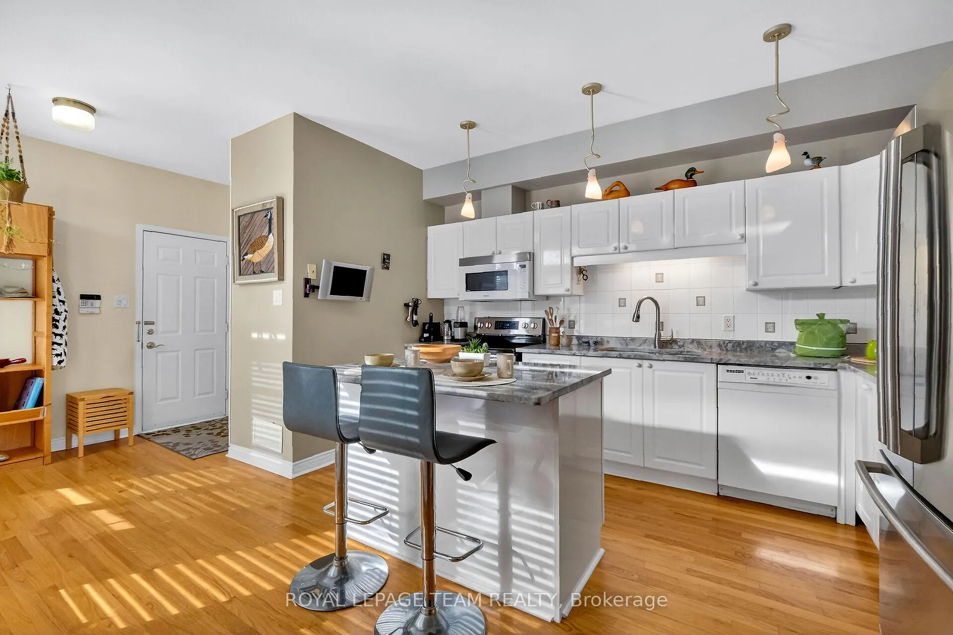 Photo 14 of 52 Great Oak Private, Ottawa, Riverview Park — HOMEH