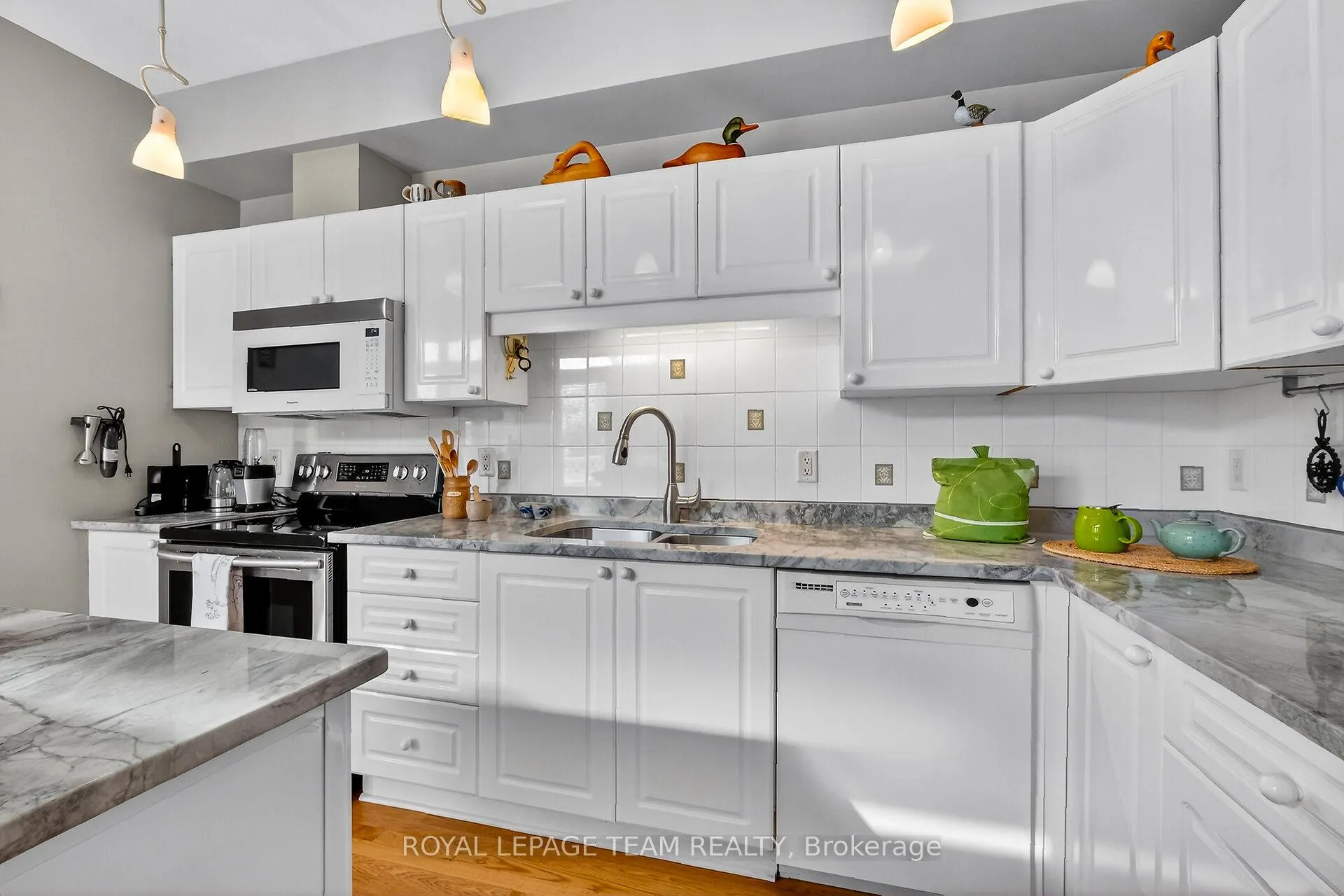 Photo 15 of 52 Great Oak Private, Ottawa, Riverview Park — HOMEH