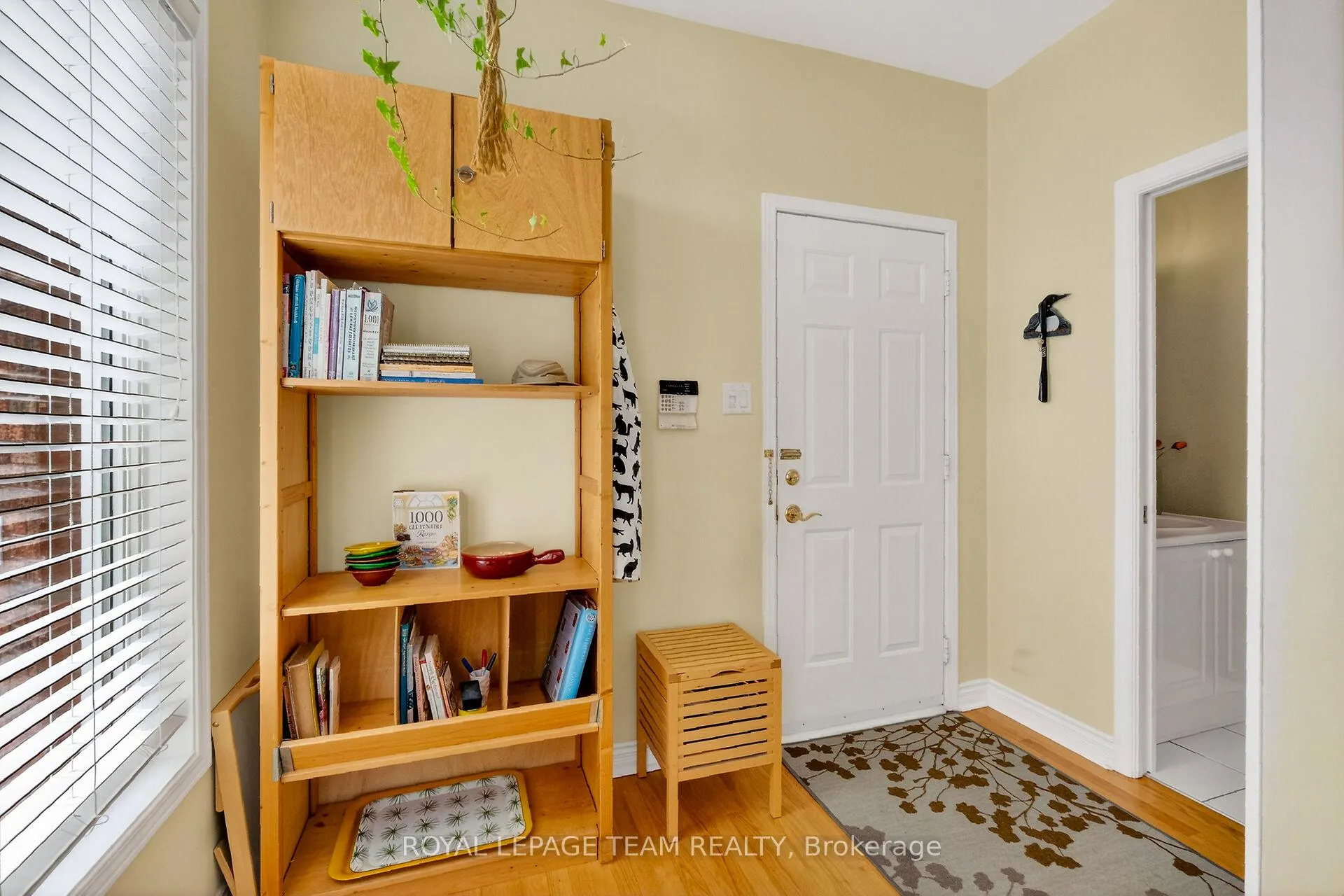 Photo 21 of 52 Great Oak Private, Ottawa, Riverview Park — HOMEH