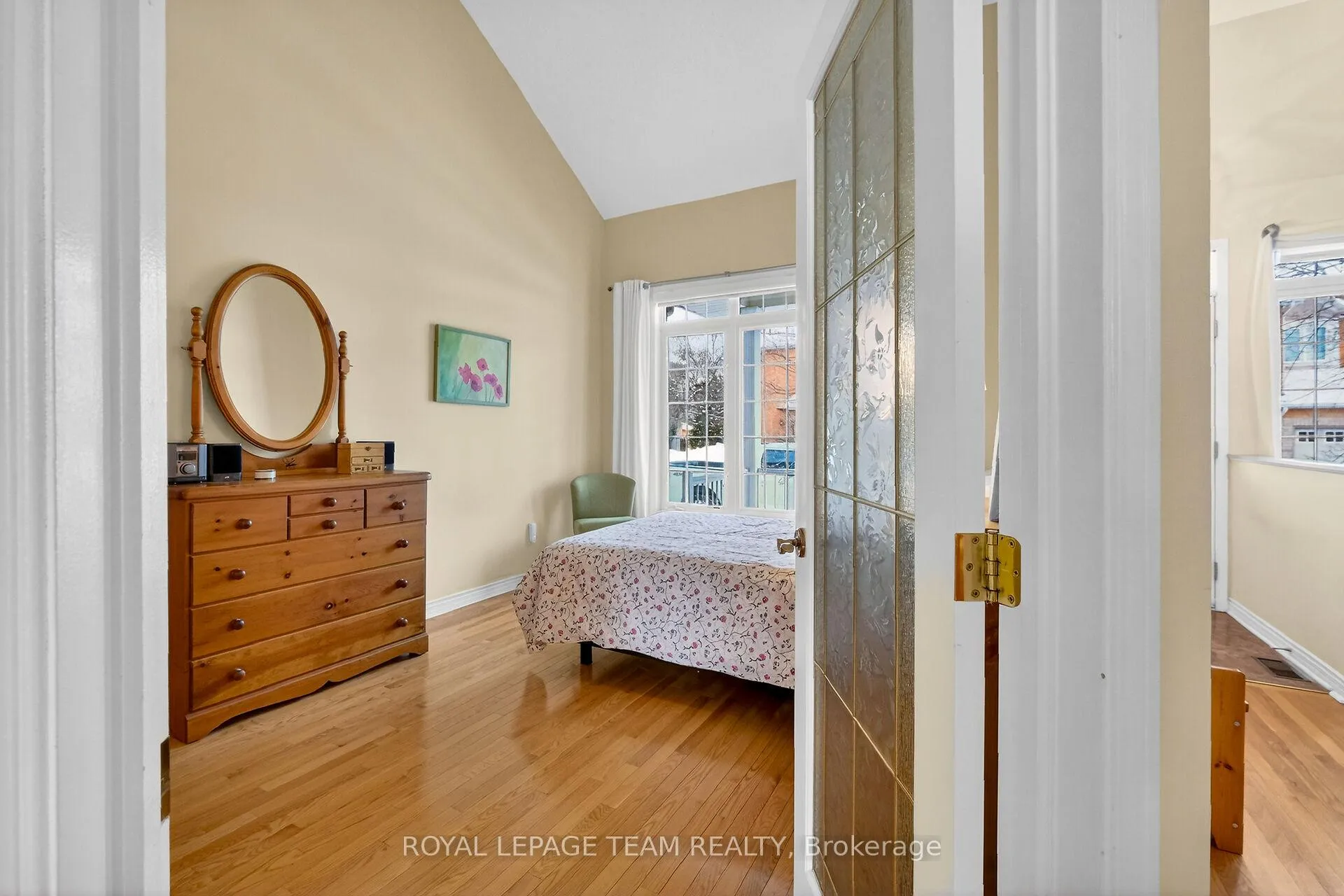 Photo 23 of 52 Great Oak Private, Ottawa, Riverview Park — HOMEH