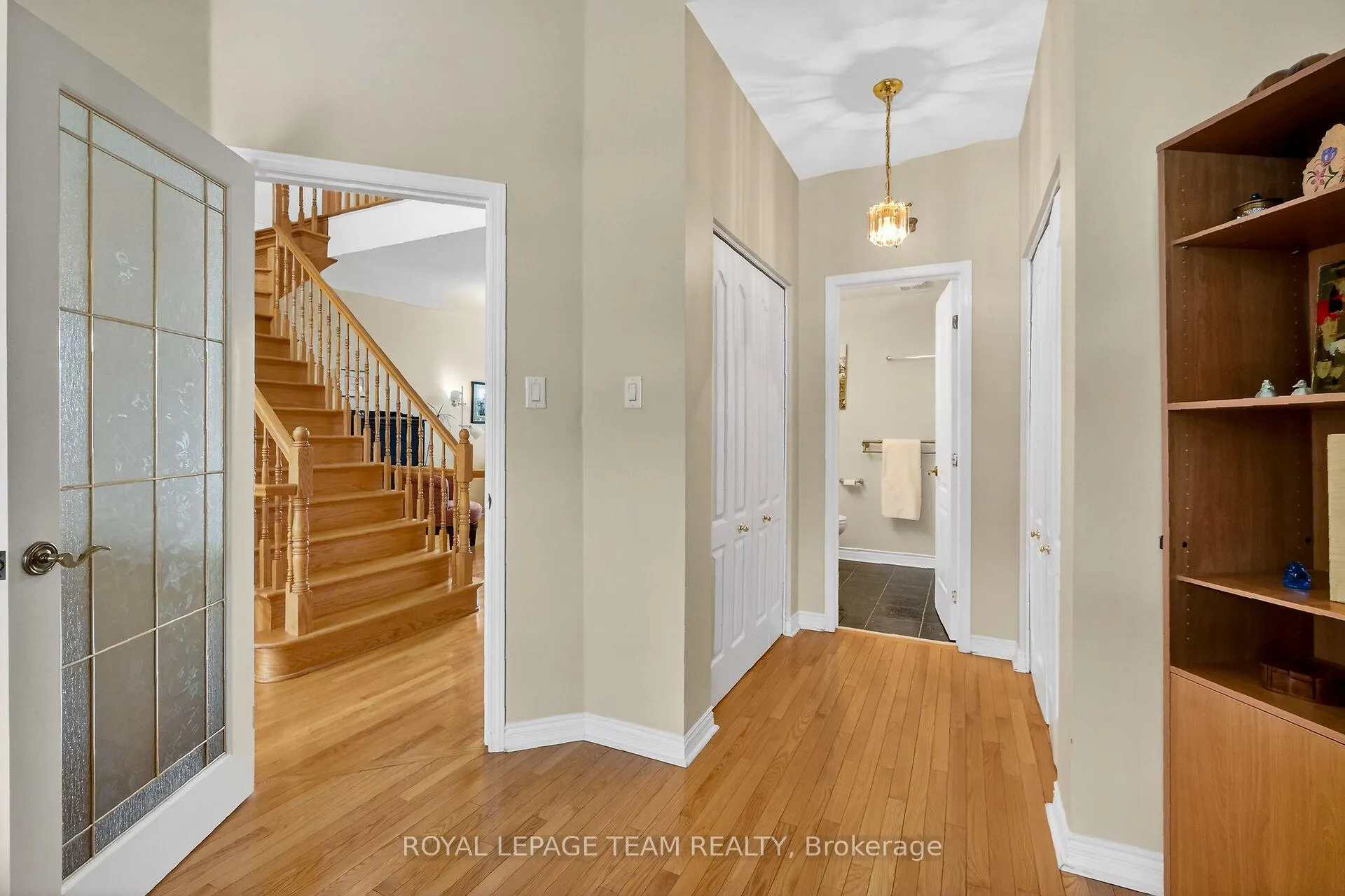 Photo 26 of 52 Great Oak Private, Ottawa, Riverview Park — HOMEH