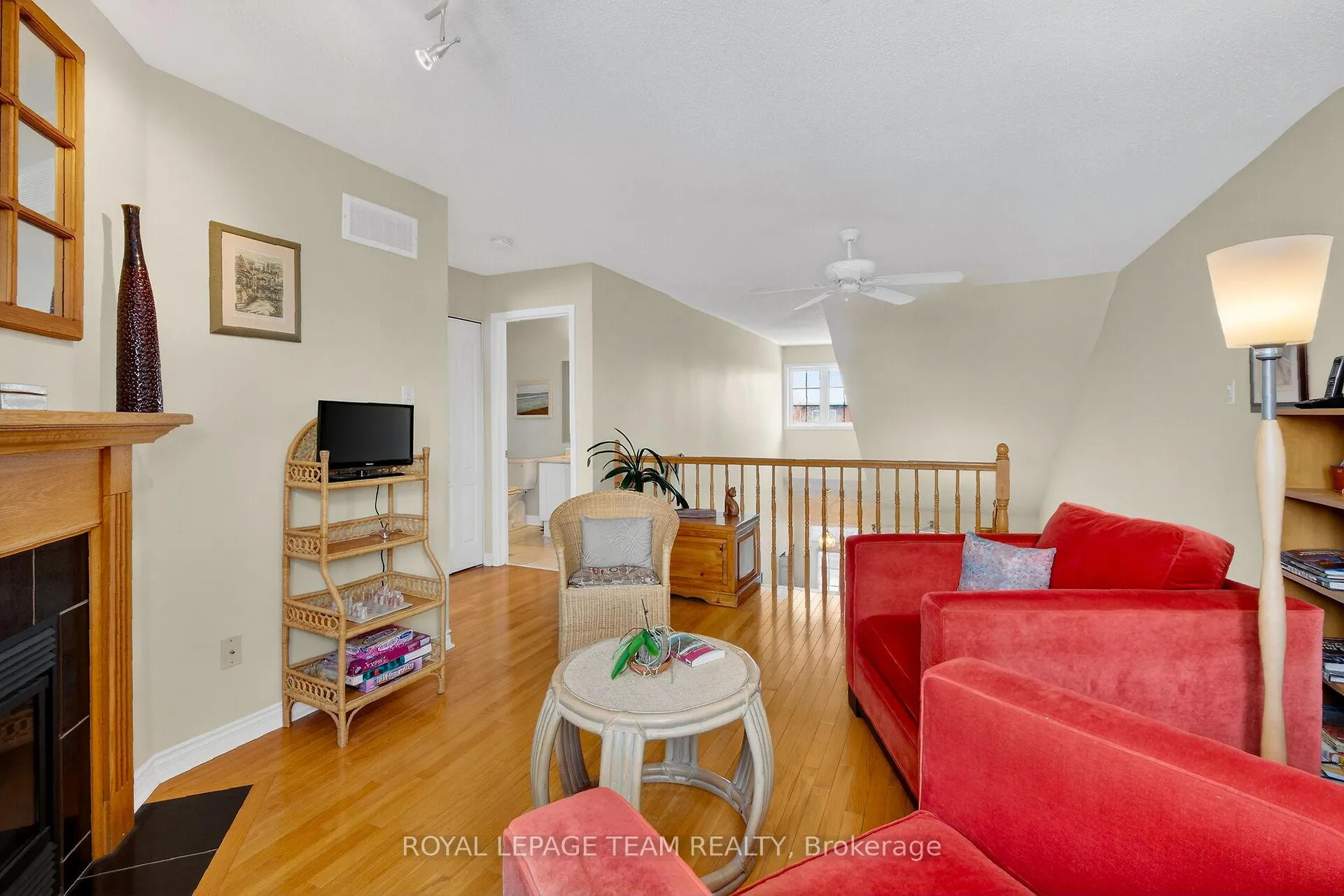 Photo 32 of 52 Great Oak Private, Ottawa, Riverview Park — HOMEH