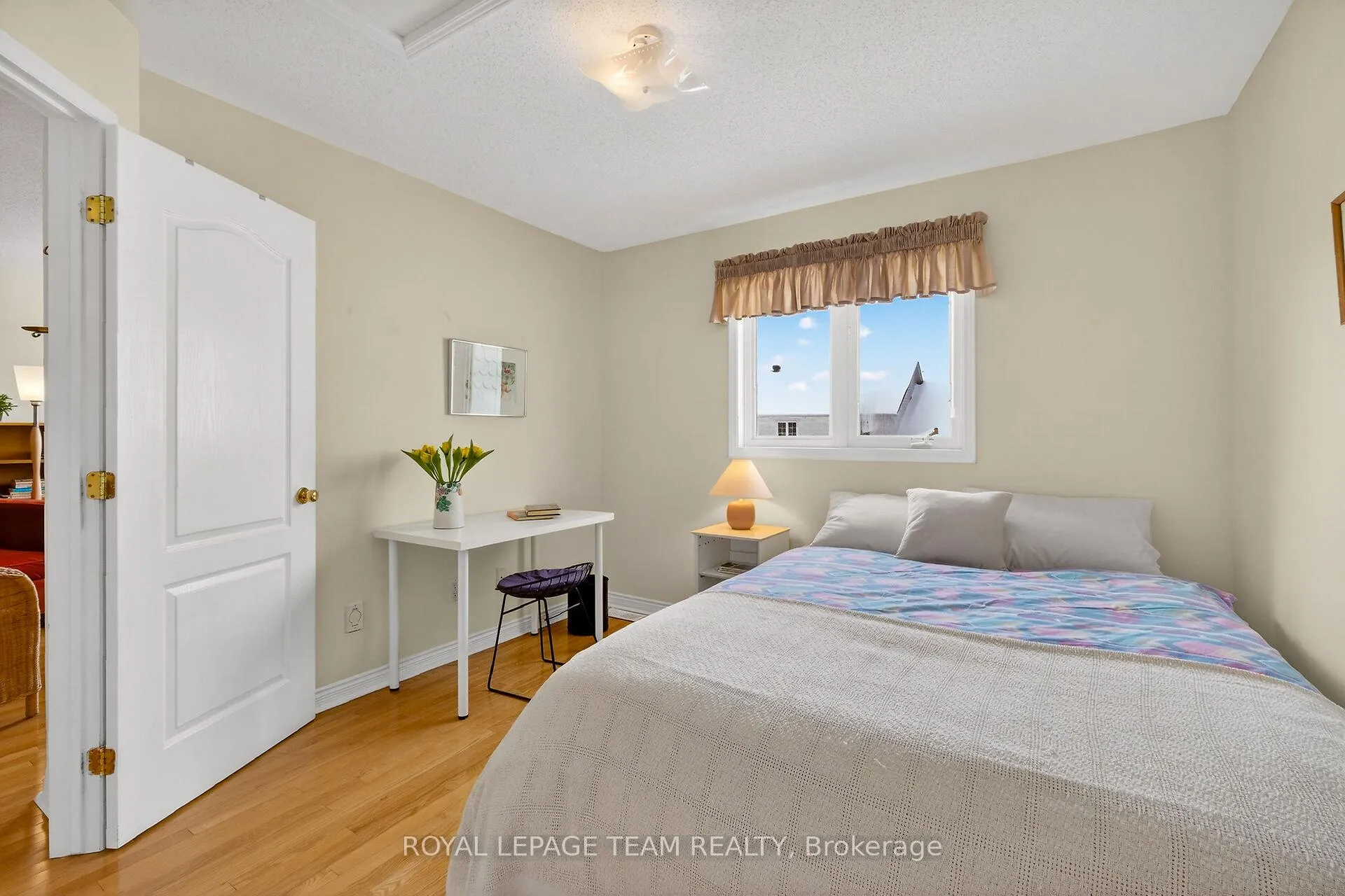 Photo 35 of 52 Great Oak Private, Ottawa, Riverview Park — HOMEH