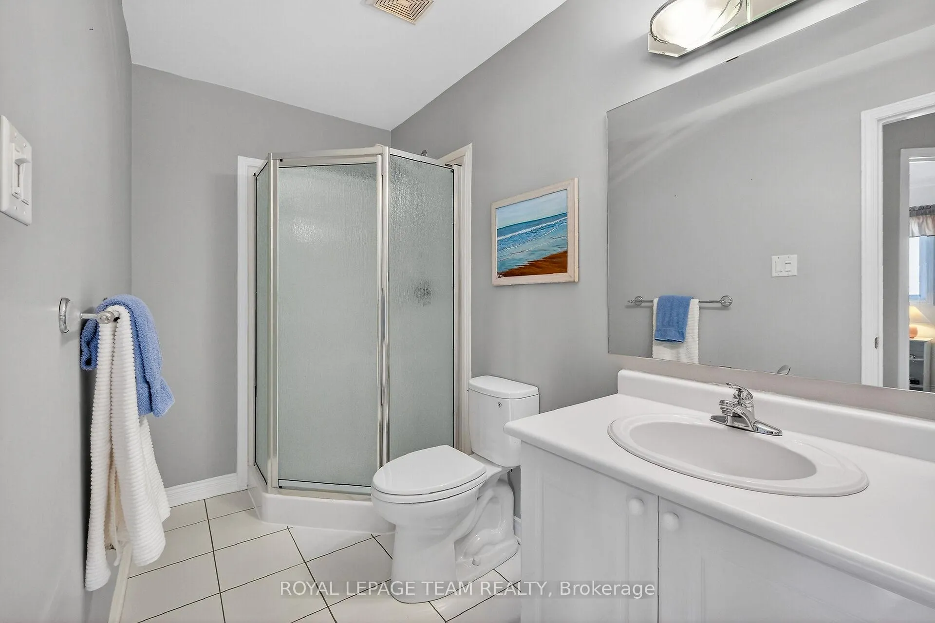Photo 38 of 52 Great Oak Private, Ottawa, Riverview Park — HOMEH