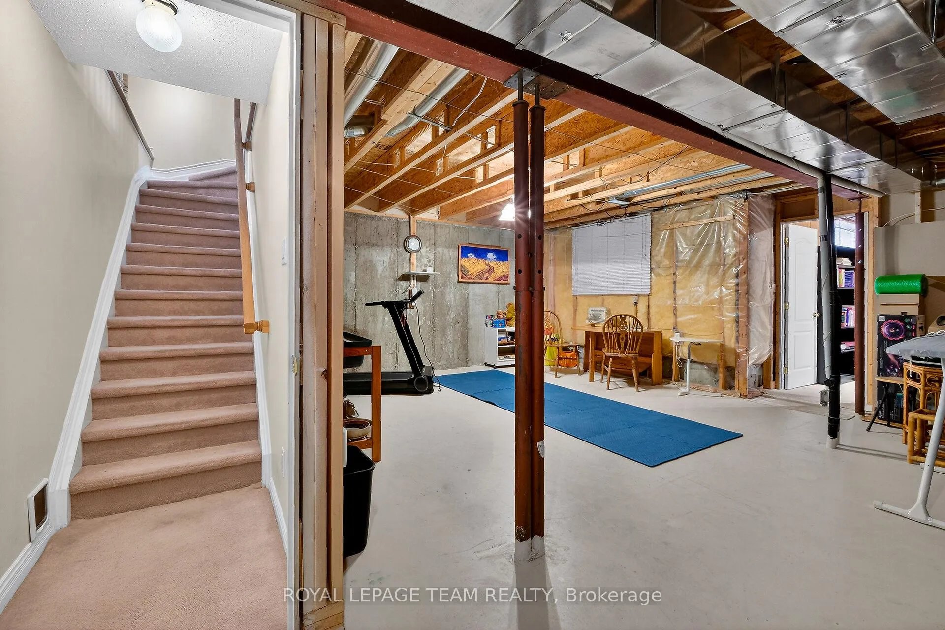 Photo 39 of 52 Great Oak Private, Ottawa, Riverview Park — HOMEH