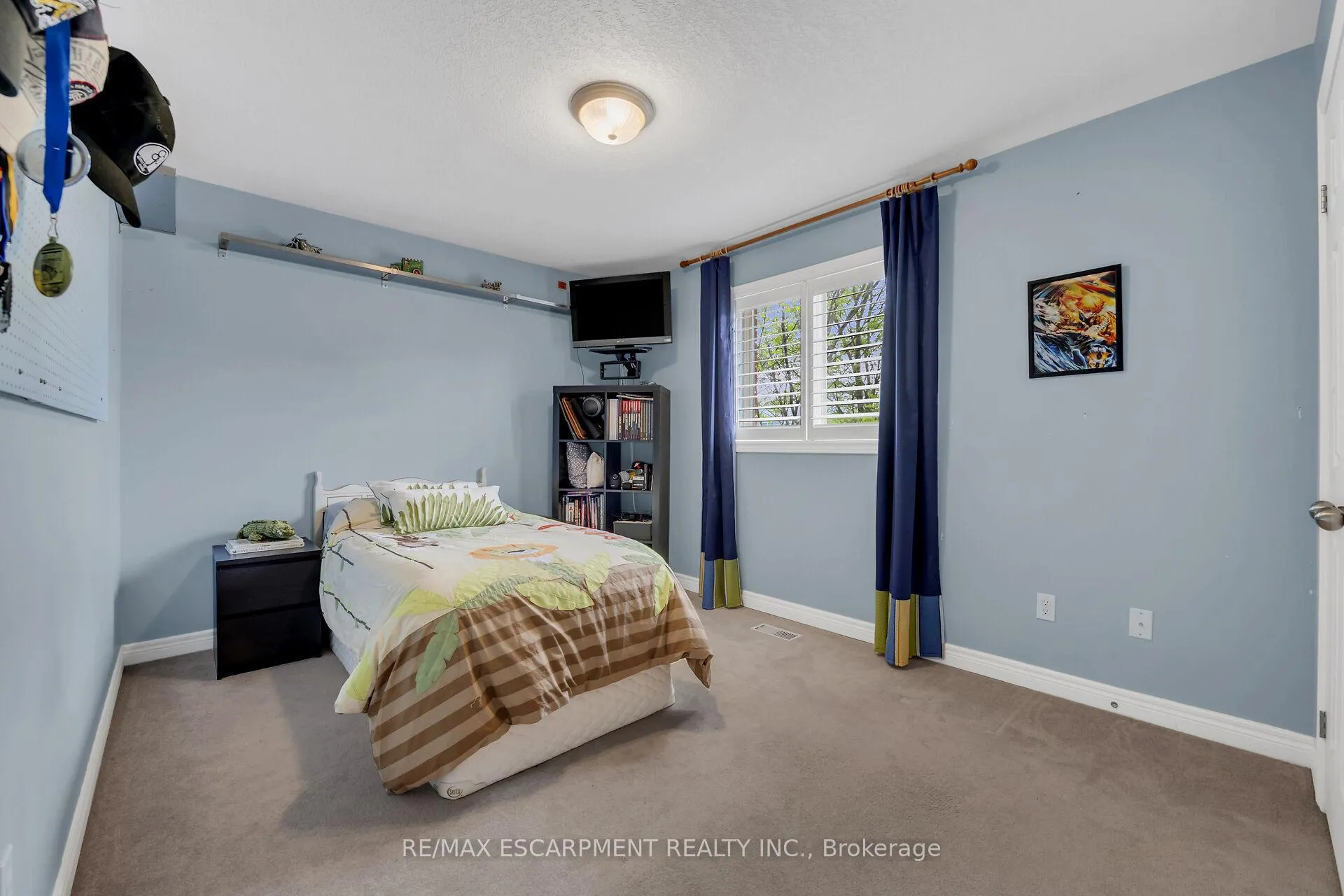 Photo 28 of 4 Moonstone Court, Hamilton, Gurnett — HOMEH