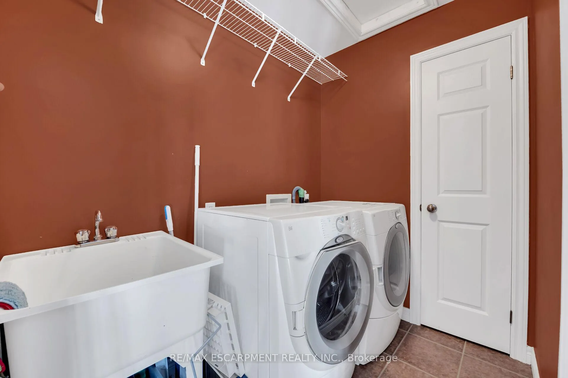 Photo 30 of 4 Moonstone Court, Hamilton, Gurnett — HOMEH