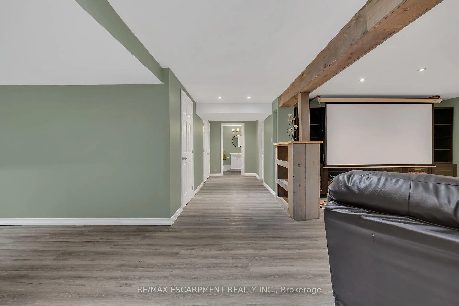 Photo 36 of 4 Moonstone Court, Hamilton, Gurnett — HOMEH