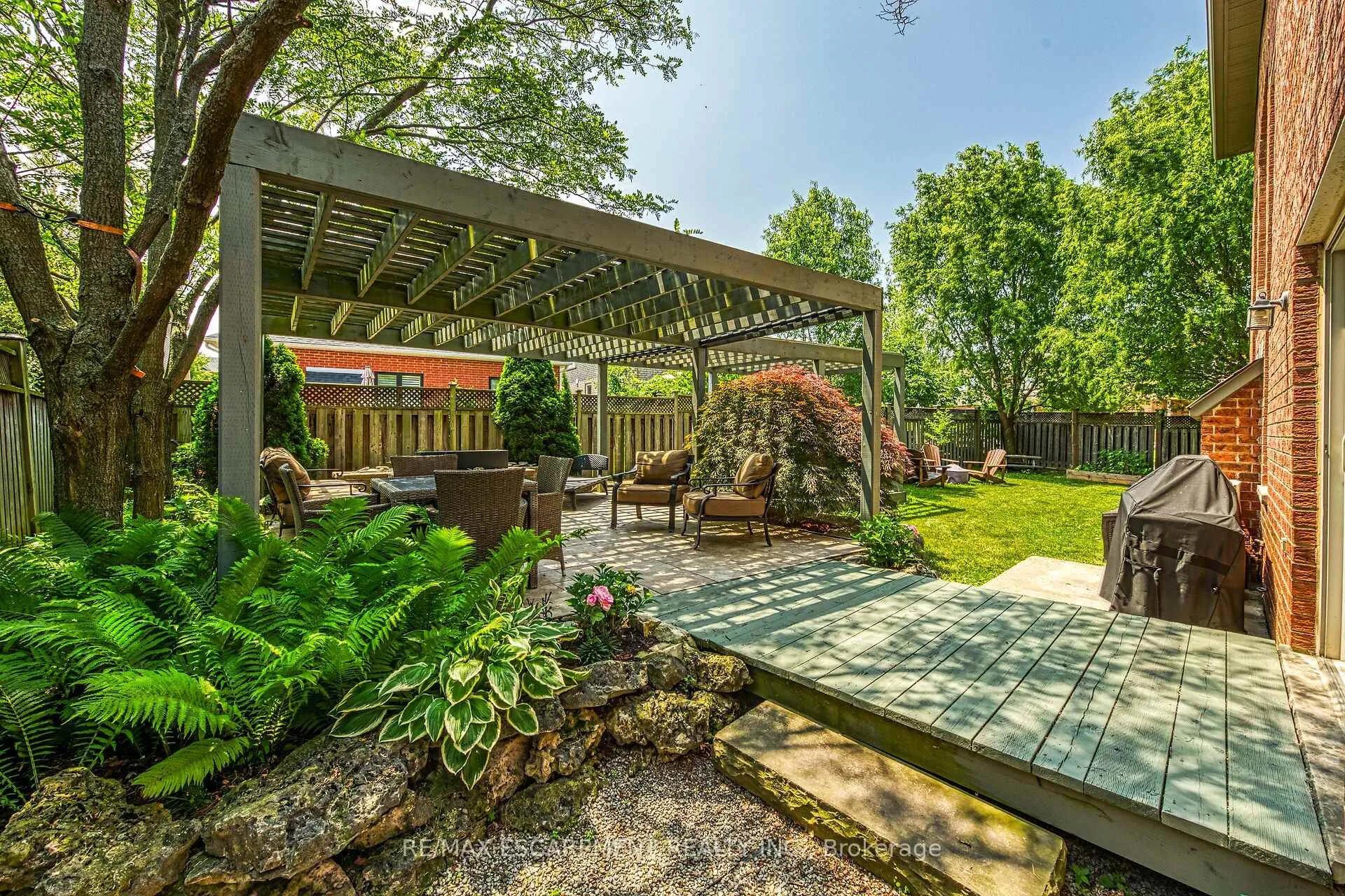 Photo 39 of 4 Moonstone Court, Hamilton, Gurnett — HOMEH