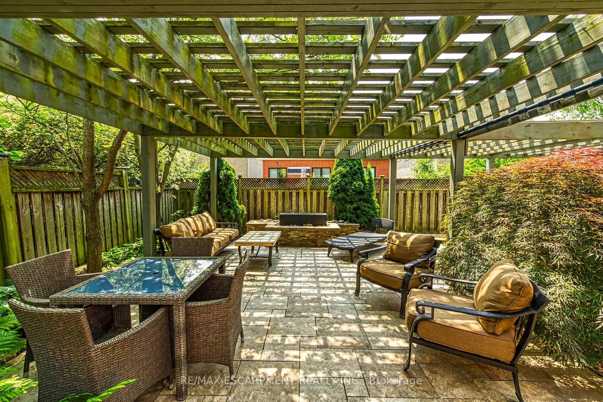 Photo 40 of 4 Moonstone Court, Hamilton, Gurnett — HOMEH