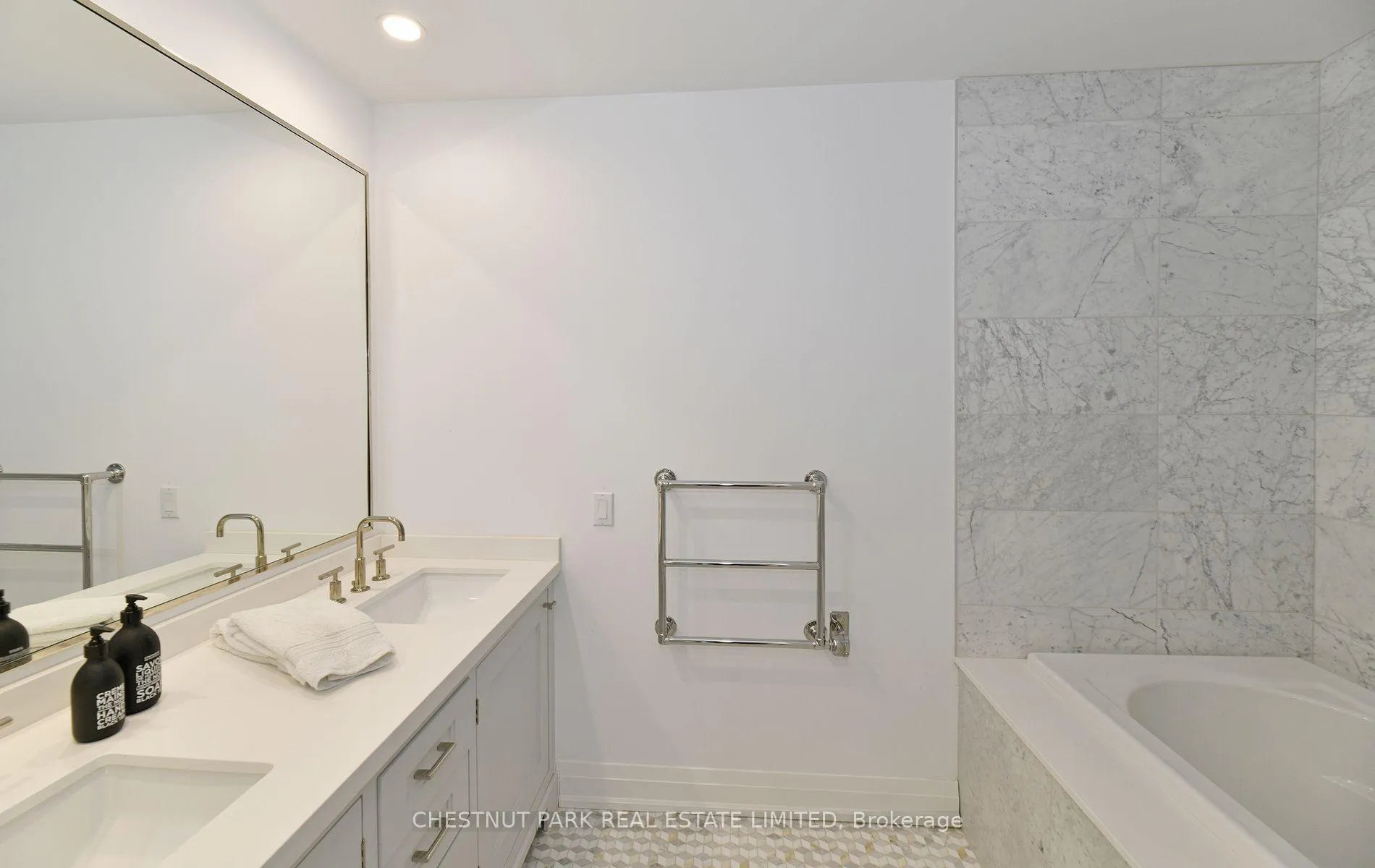 Photo 17 of Unit 801, 20 Scrivener Square, Toronto, Rosedale-Moore Park — HOMEH
