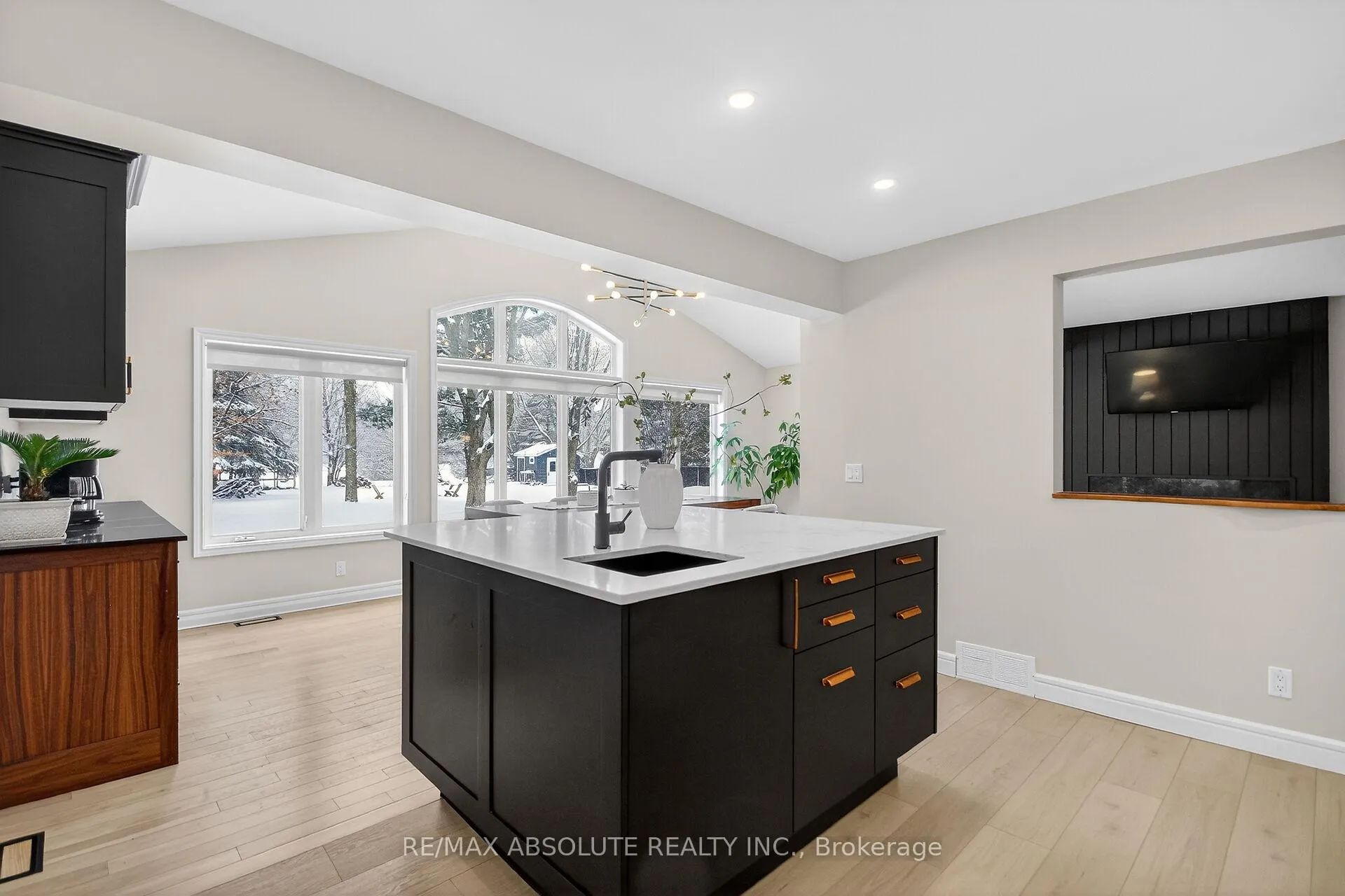 Photo 8 of 6560 Michelangelo Court, Ottawa, North Gower — HOMEH