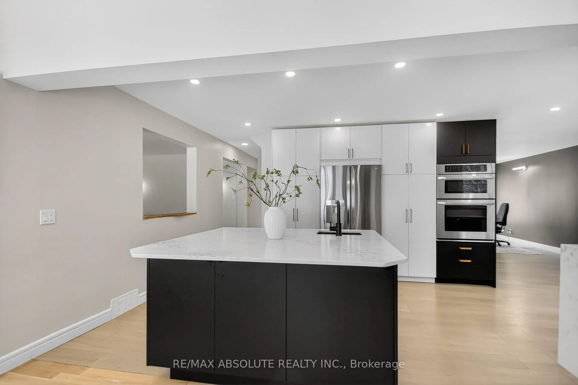 Photo 12 of 6560 Michelangelo Court, Ottawa, North Gower — HOMEH