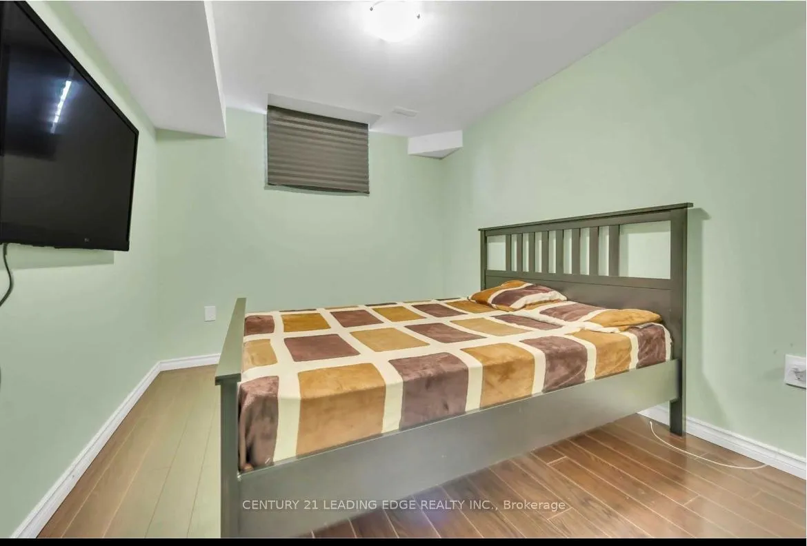 Photo 4 of Unit BSMNT, 2 Desert Sand Drive, Brampton, Sandringham-Wellington — HOMEH