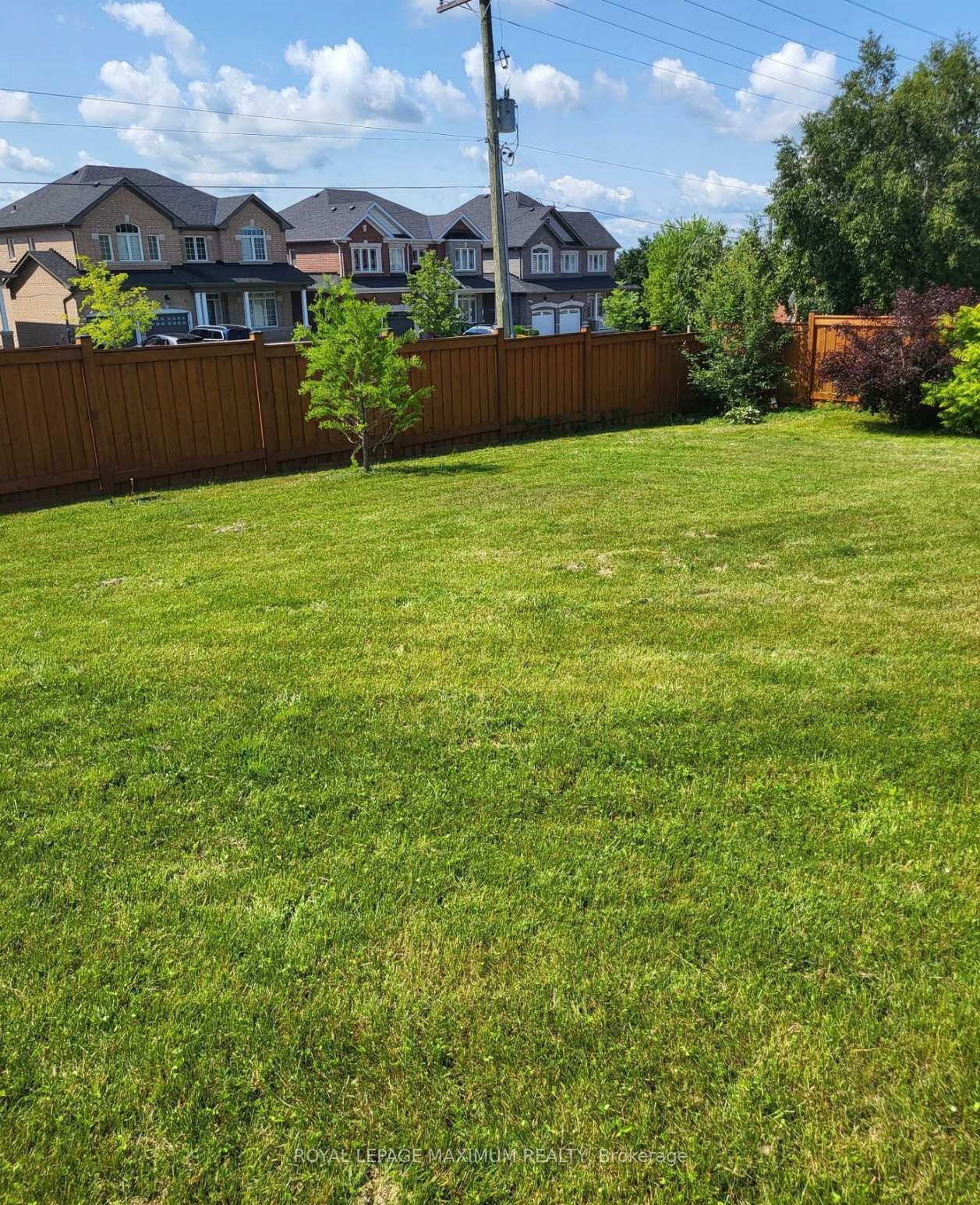 Photo 18 of 2 Philson Court, Innisfil, Cookstown — HOMEH
