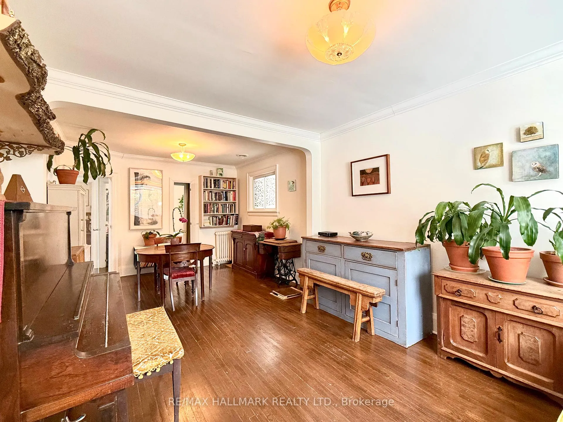 Photo 2 of 41 Richard Avenue, Toronto, Greenwood-Coxwell — HOMEH