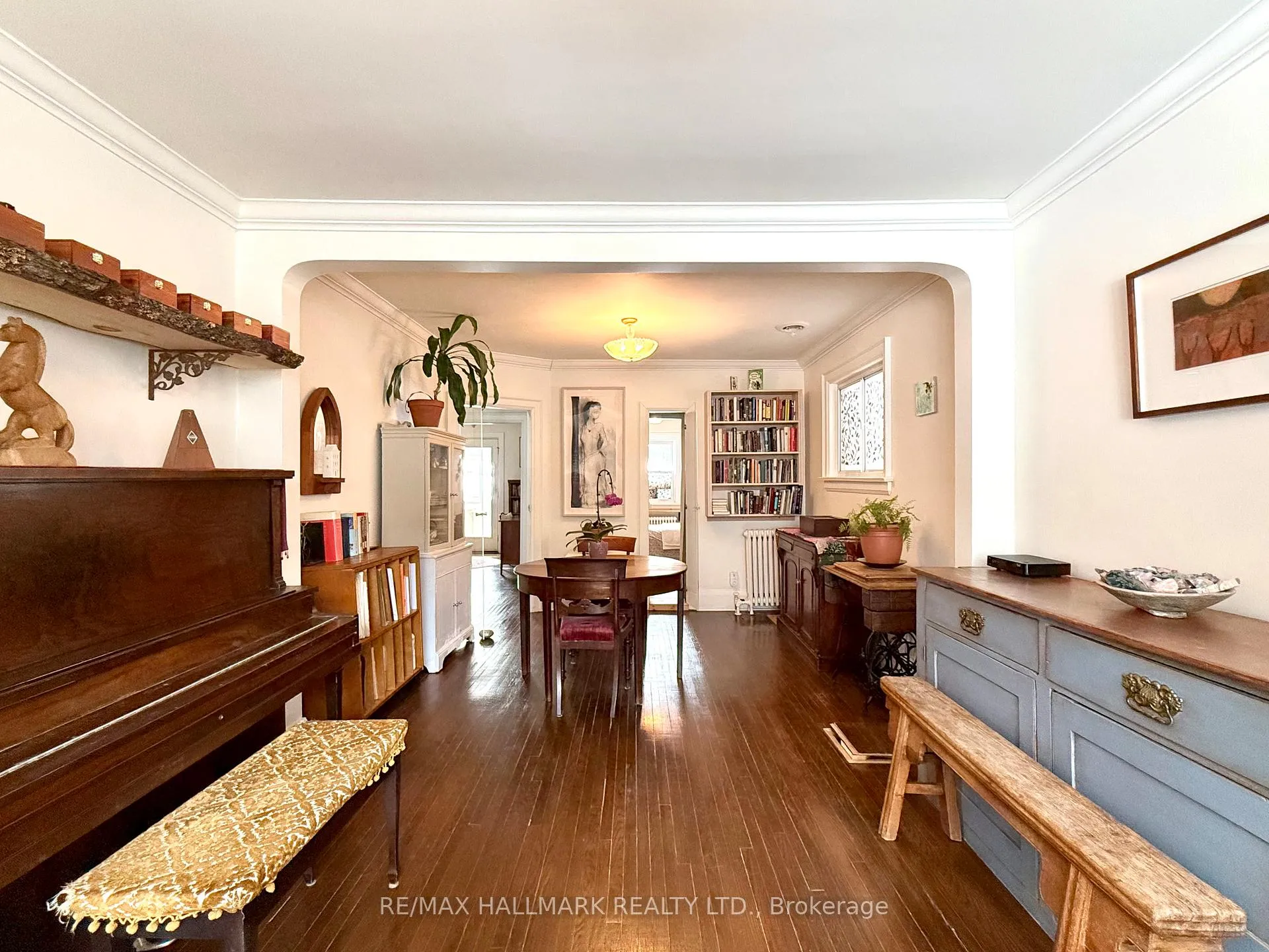Photo 4 of 41 Richard Avenue, Toronto, Greenwood-Coxwell — HOMEH