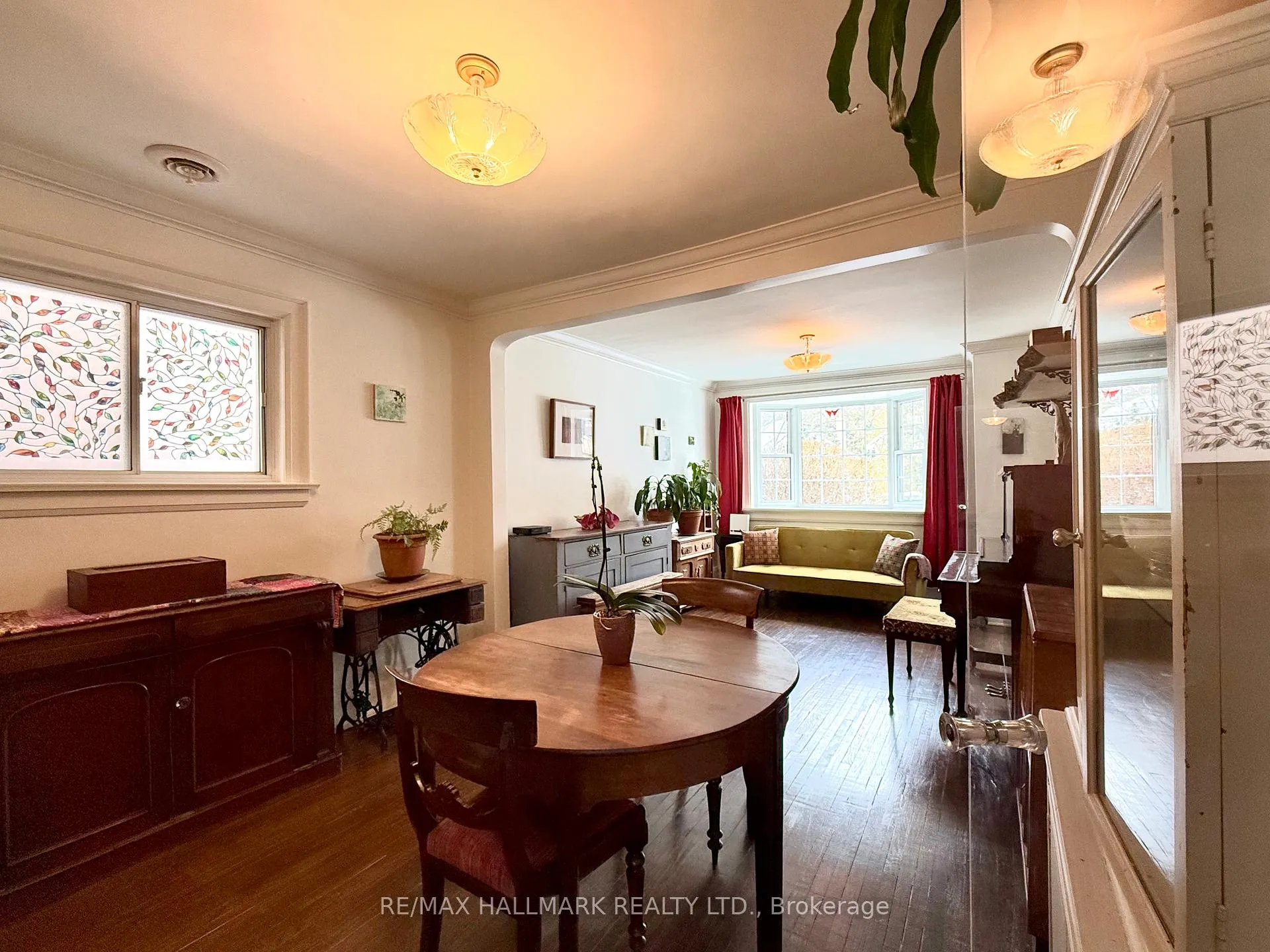 Photo 7 of 41 Richard Avenue, Toronto, Greenwood-Coxwell — HOMEH