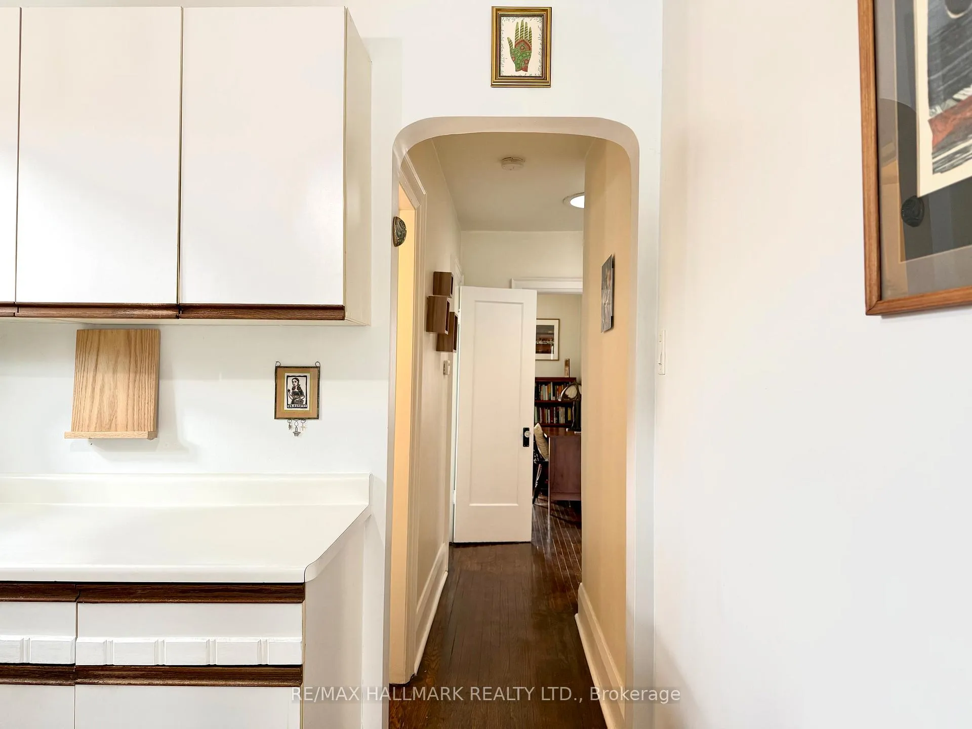 Photo 12 of 41 Richard Avenue, Toronto, Greenwood-Coxwell — HOMEH