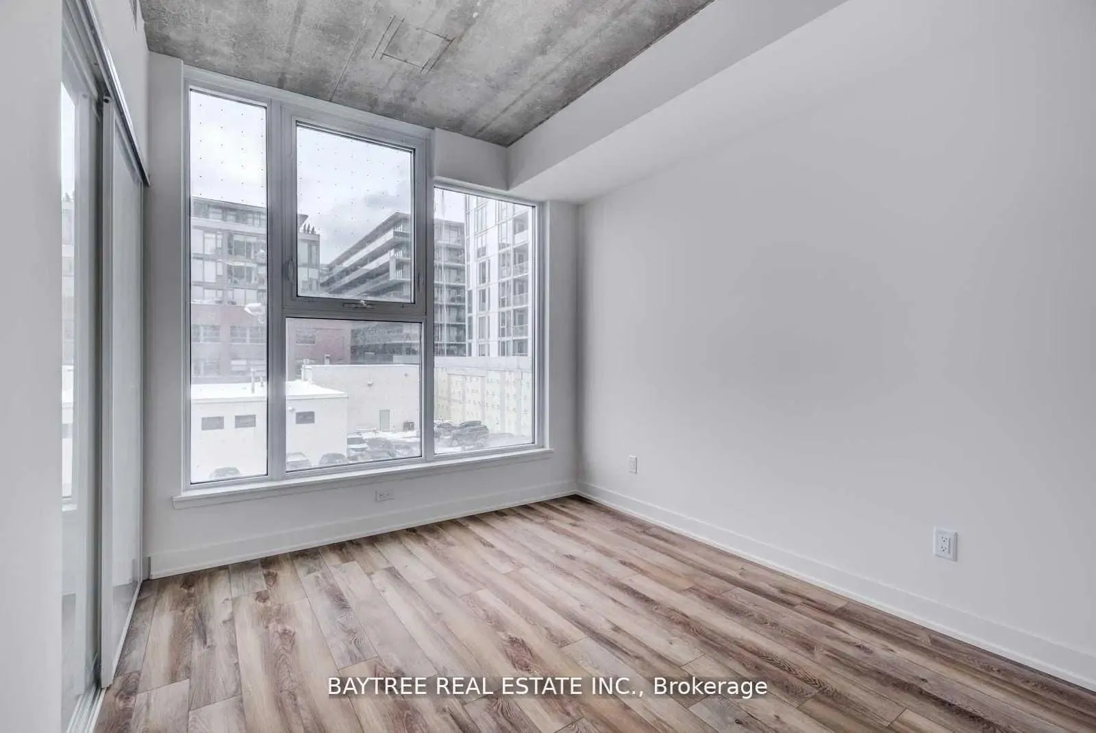 Photo 3 of Unit 404, 30 Baseball Place, Toronto, South Riverdale — HOMEH