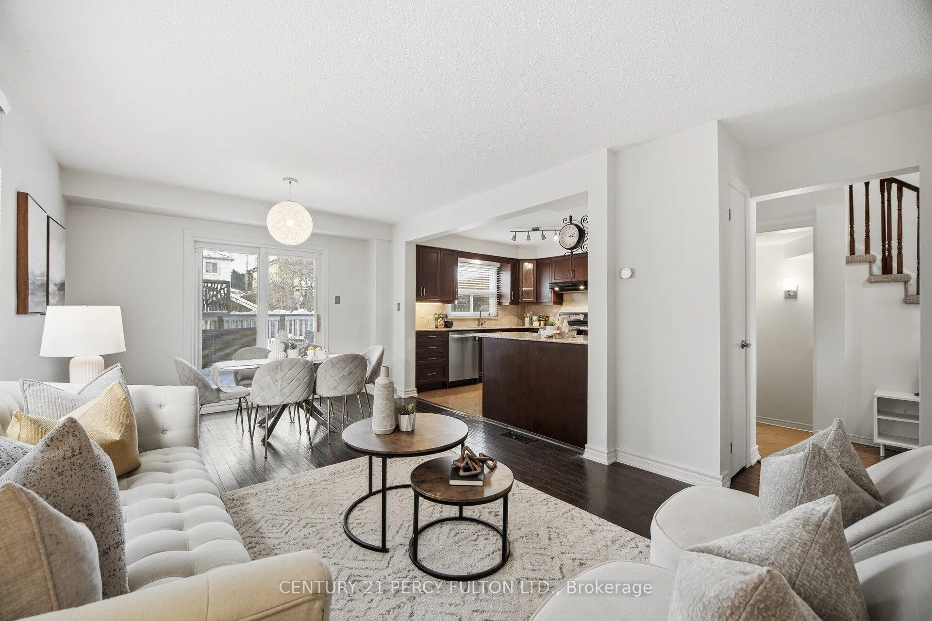 Photo 8 of 1302 Ferncliff Circle, Pickering, Liverpool — HOMEH