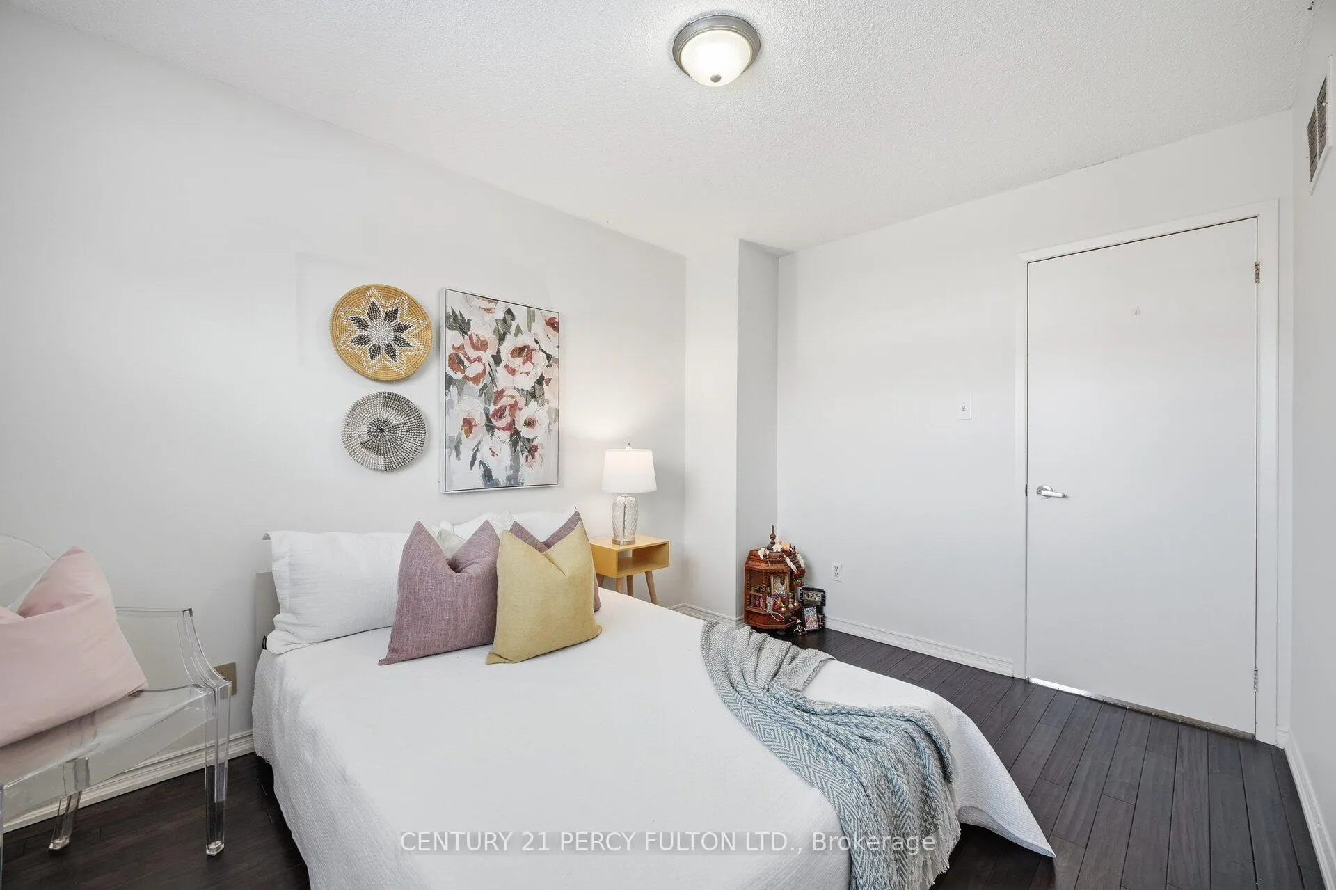 Photo 21 of 1302 Ferncliff Circle, Pickering, Liverpool — HOMEH