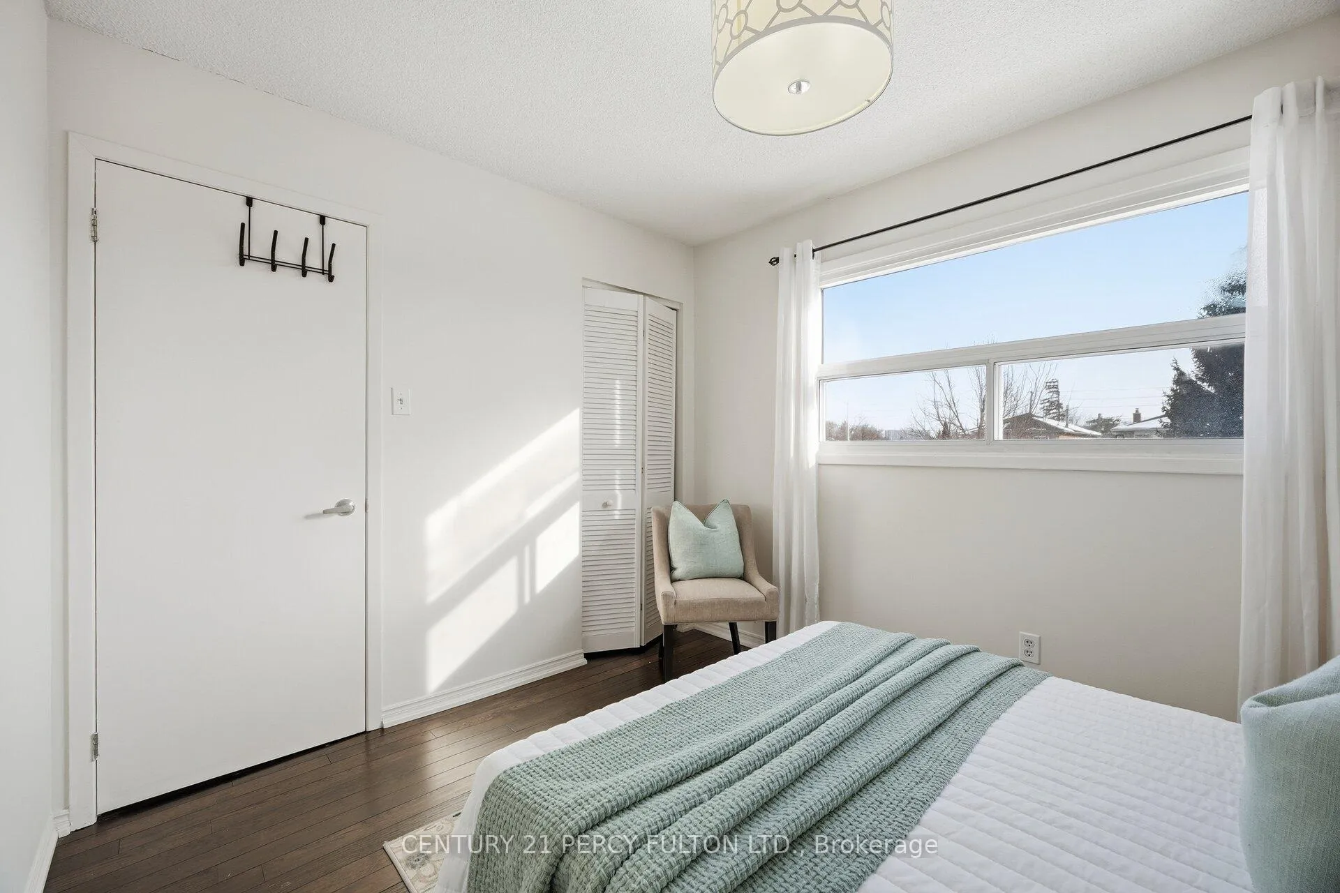 Photo 23 of 1302 Ferncliff Circle, Pickering, Liverpool — HOMEH