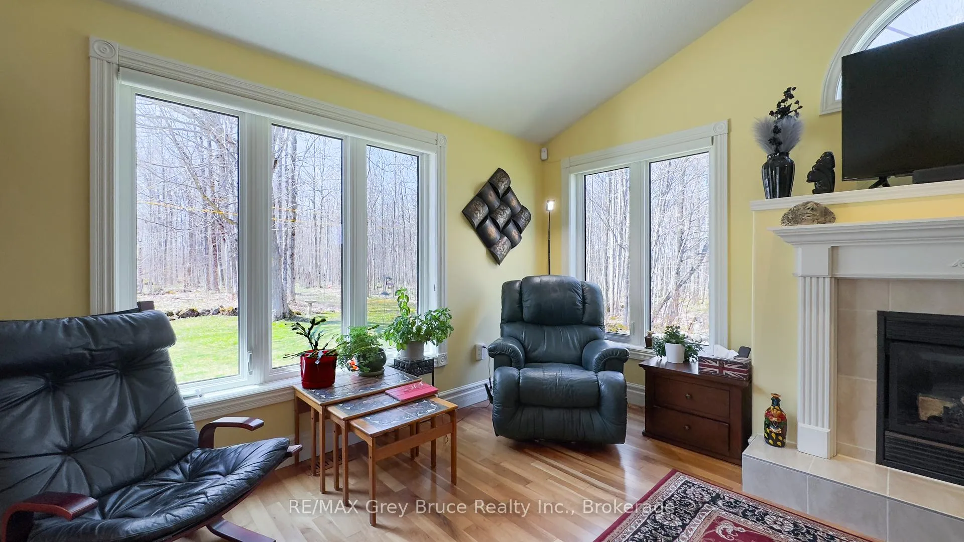 Photo 6 of 720291 20 Side Road, Chatsworth — HOMEH