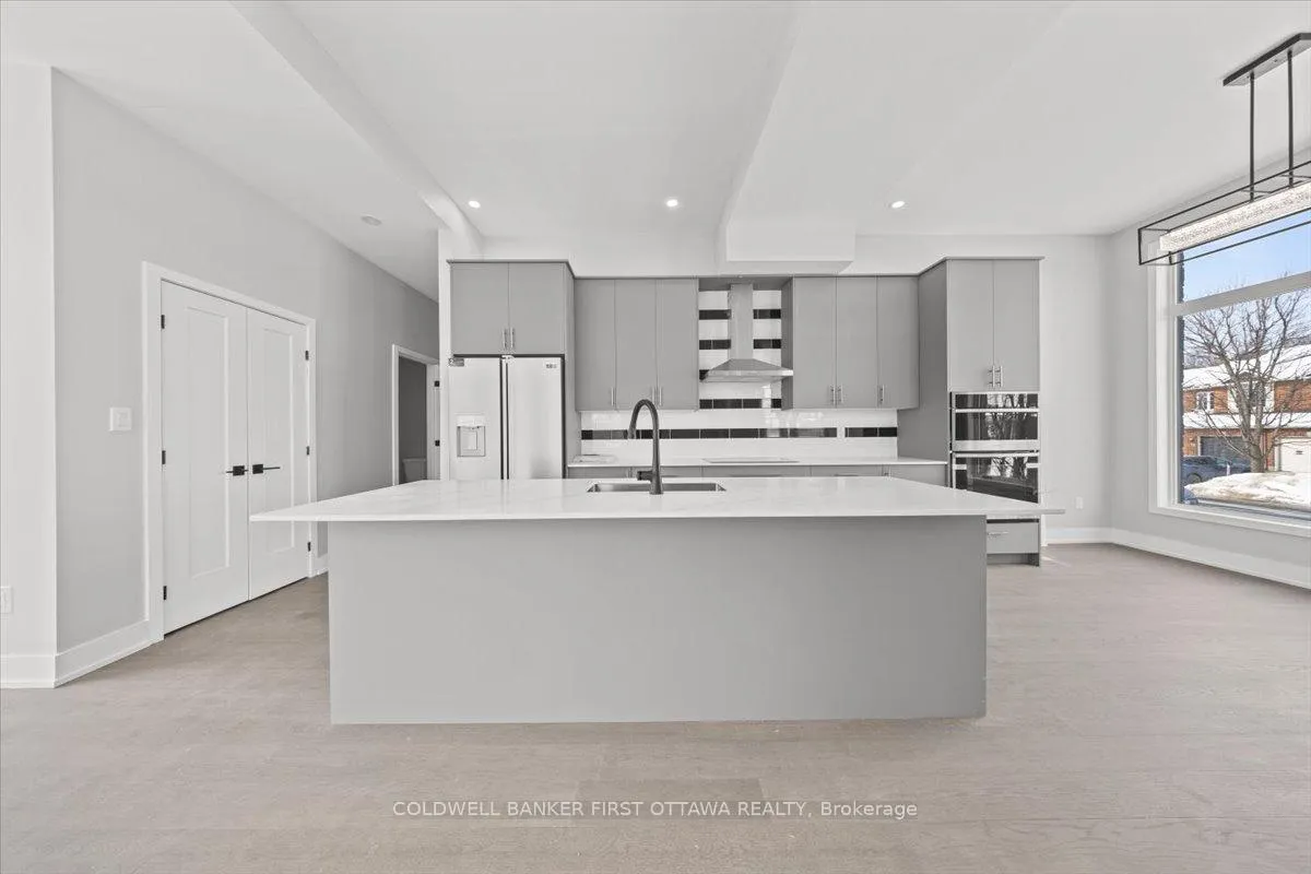 Photo 6 of 20 Inverkip Avenue, Ottawa, Hunt Club Park/Greenboro — HOMEH