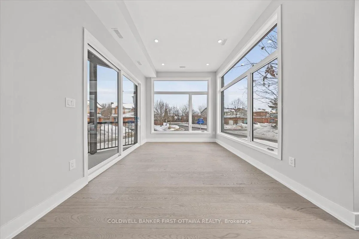 Photo 10 of 20 Inverkip Avenue, Ottawa, Hunt Club Park/Greenboro — HOMEH