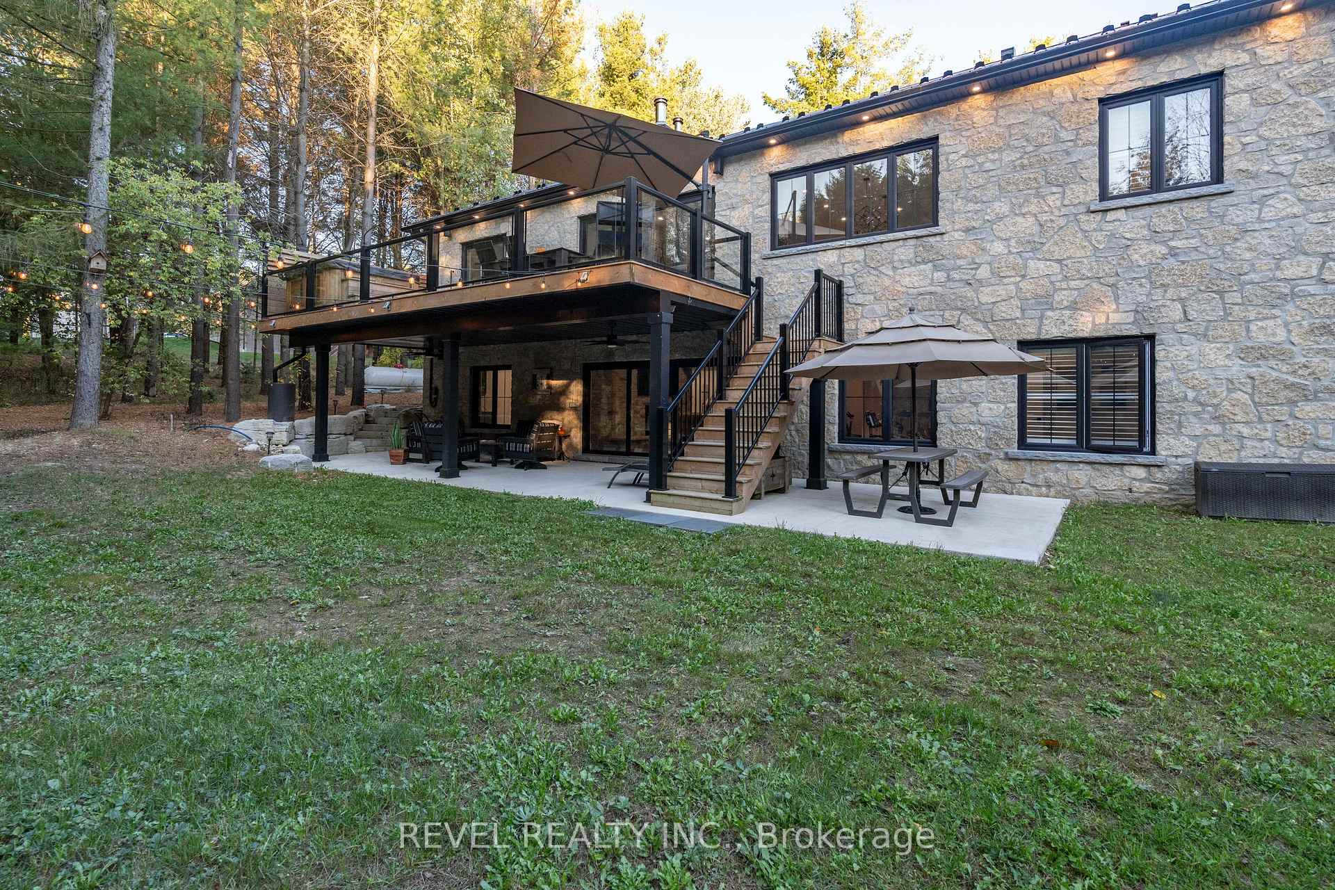 Photo 36 of 7404 Wellington Road 11, Mapleton, Rural Mapleton — HOMEH