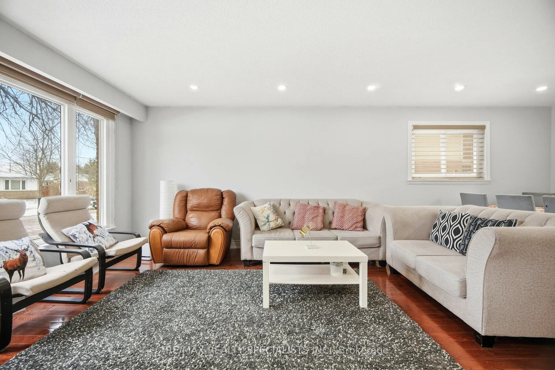 Photo 6 of 44 Herkley Drive, Brampton, Madoc — HOMEH