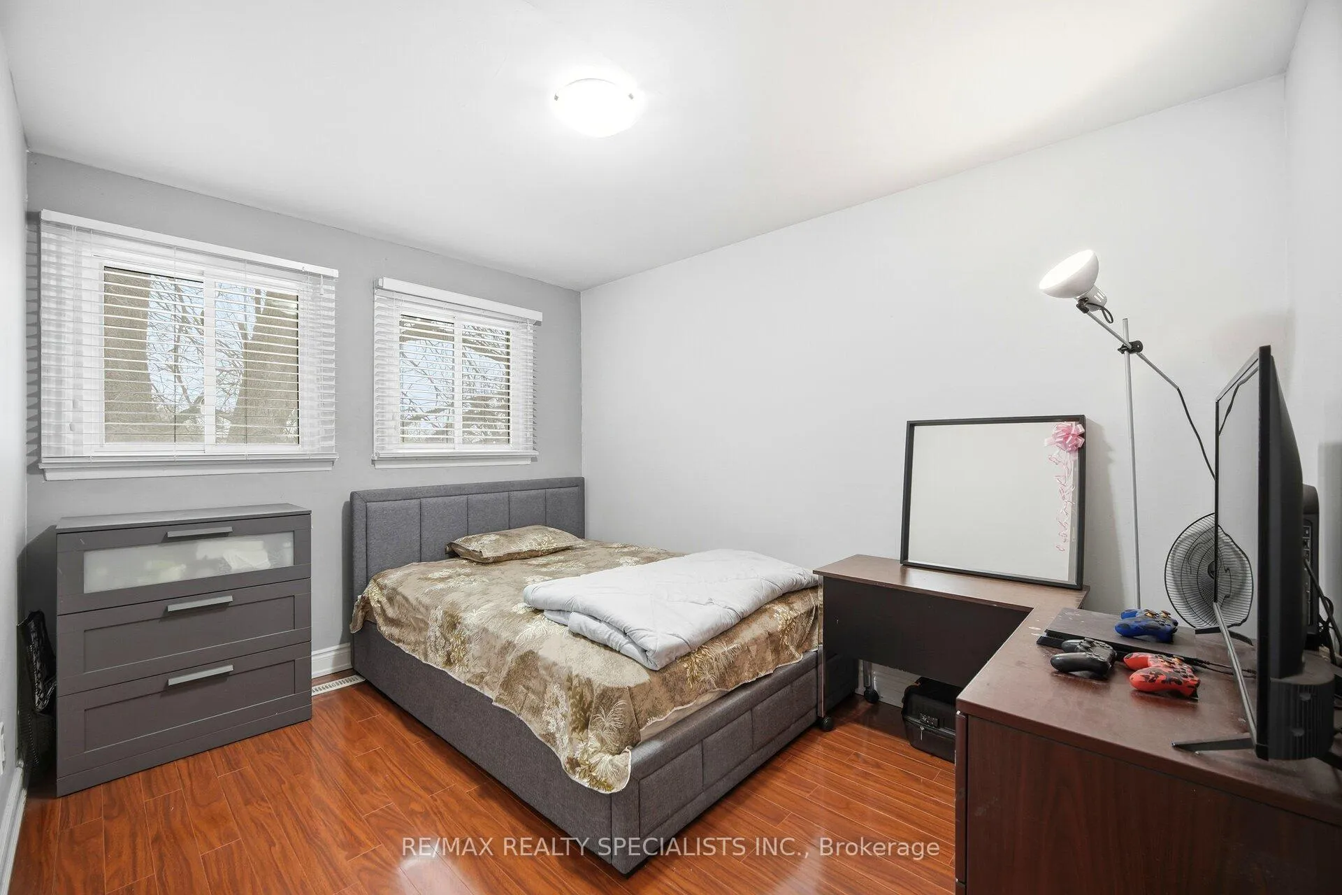 Photo 21 of 44 Herkley Drive, Brampton, Madoc — HOMEH