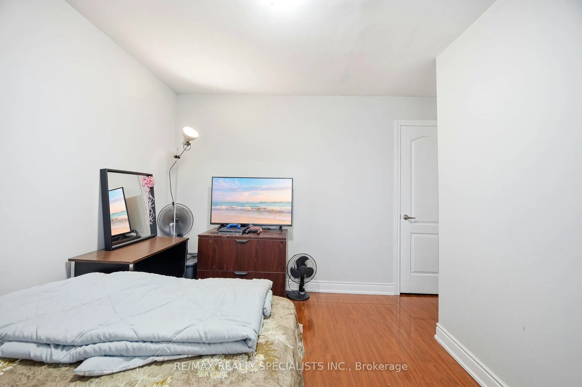 Photo 22 of 44 Herkley Drive, Brampton, Madoc — HOMEH