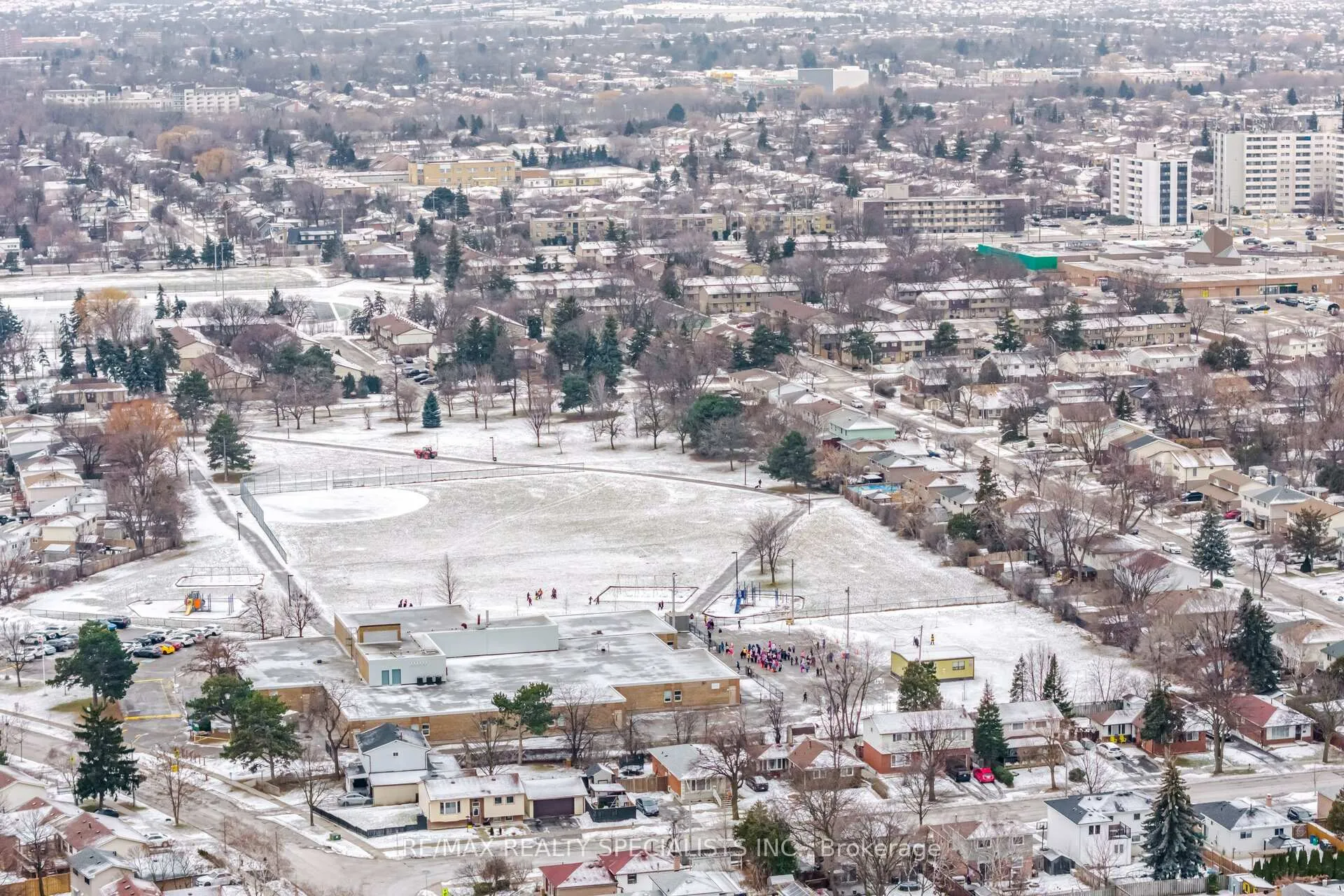 Photo 49 of 44 Herkley Drive, Brampton, Madoc — HOMEH
