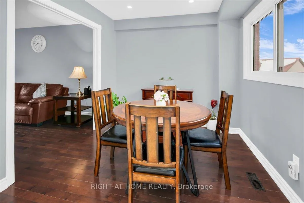 Photo 11 of 2297 Chapman Court, Pickering, Brock Ridge — HOMEH