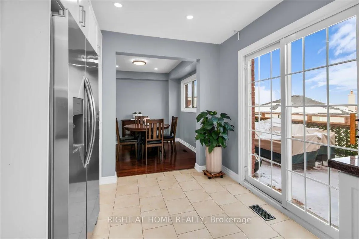 Photo 12 of 2297 Chapman Court, Pickering, Brock Ridge — HOMEH