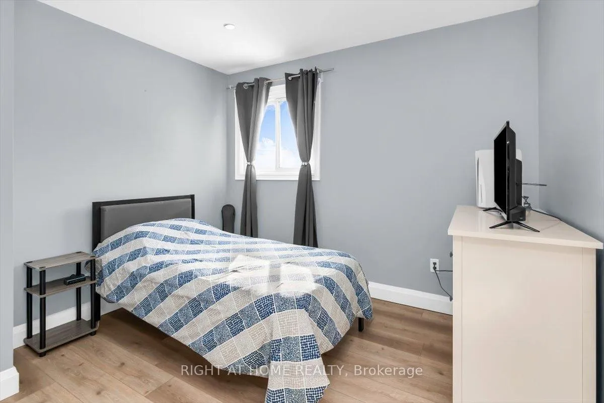 Photo 21 of 2297 Chapman Court, Pickering, Brock Ridge — HOMEH
