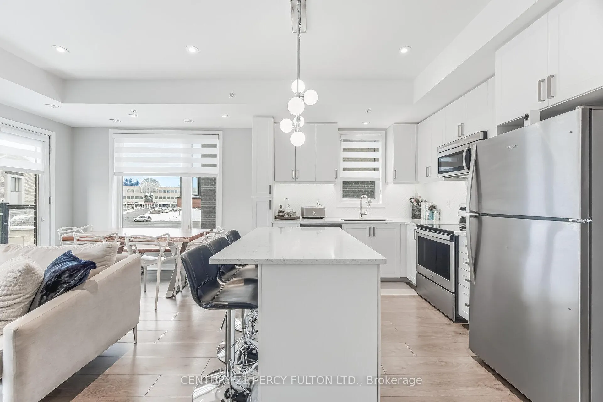 Photo 3 of Unit 536, 1555 Kingston Road, Pickering, Town Centre — HOMEH