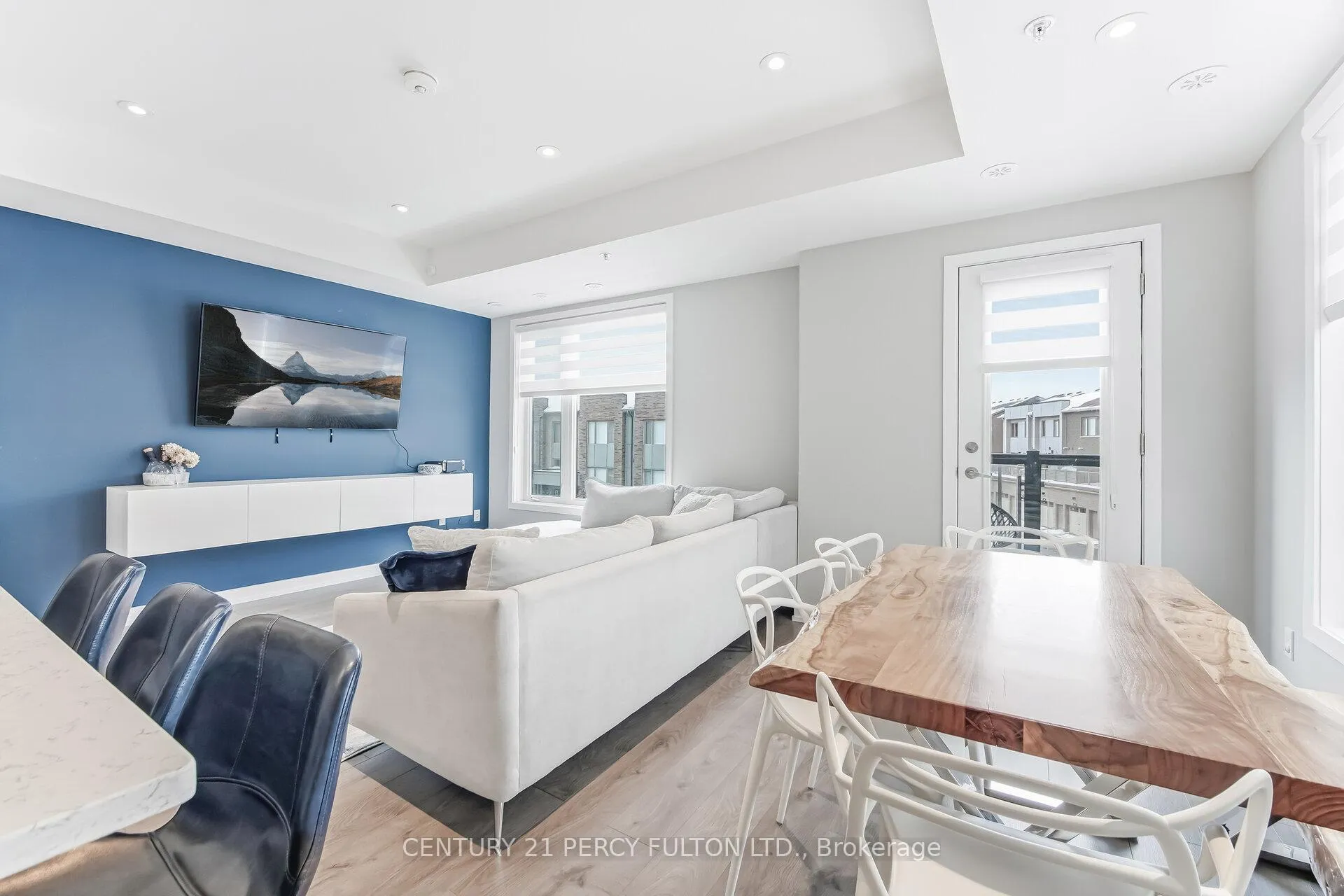 Photo 9 of Unit 536, 1555 Kingston Road, Pickering, Town Centre — HOMEH